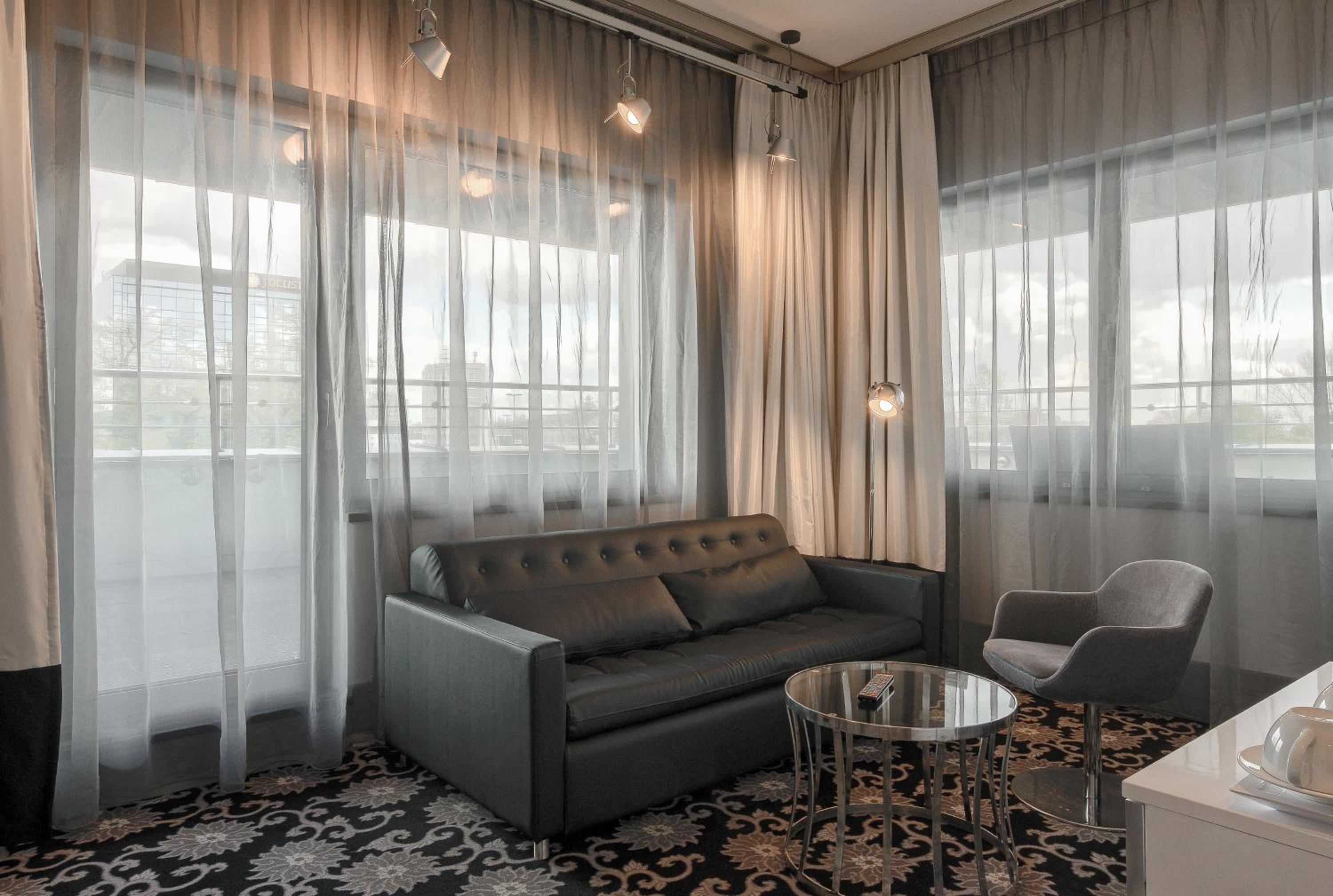 King Suite with River View - Terrace Access/Top Floor - Photo 7
