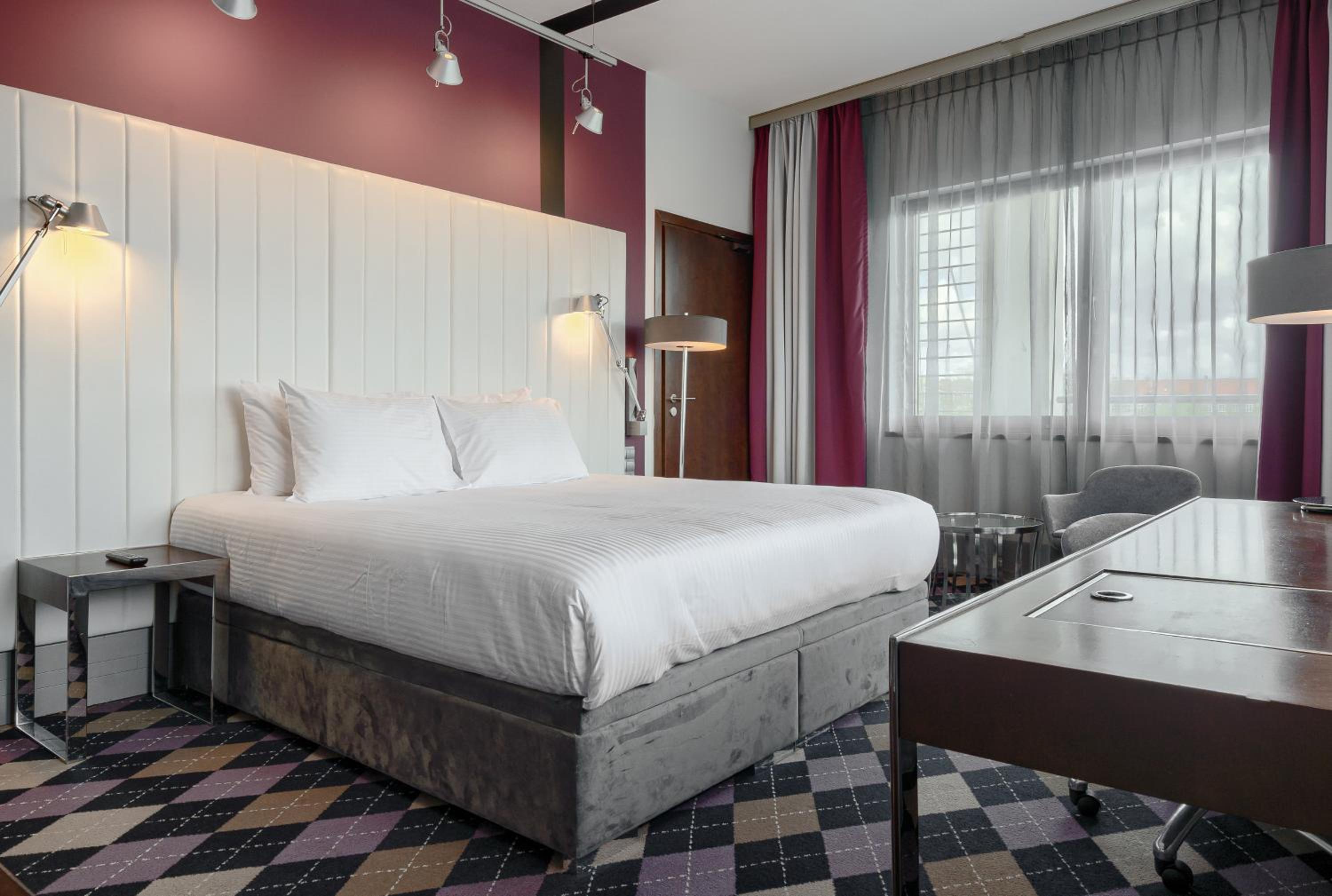 Premium King Room with River View - Photo 1