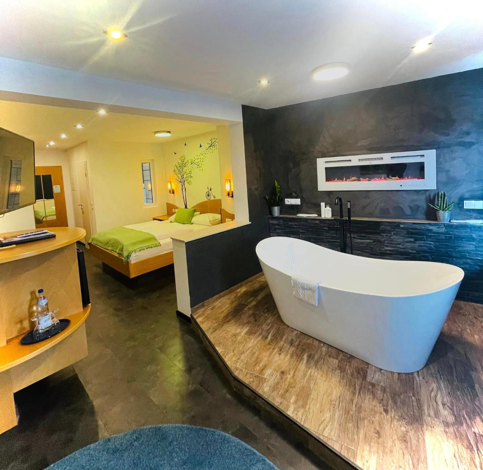 Superior Double Room - Photo 4