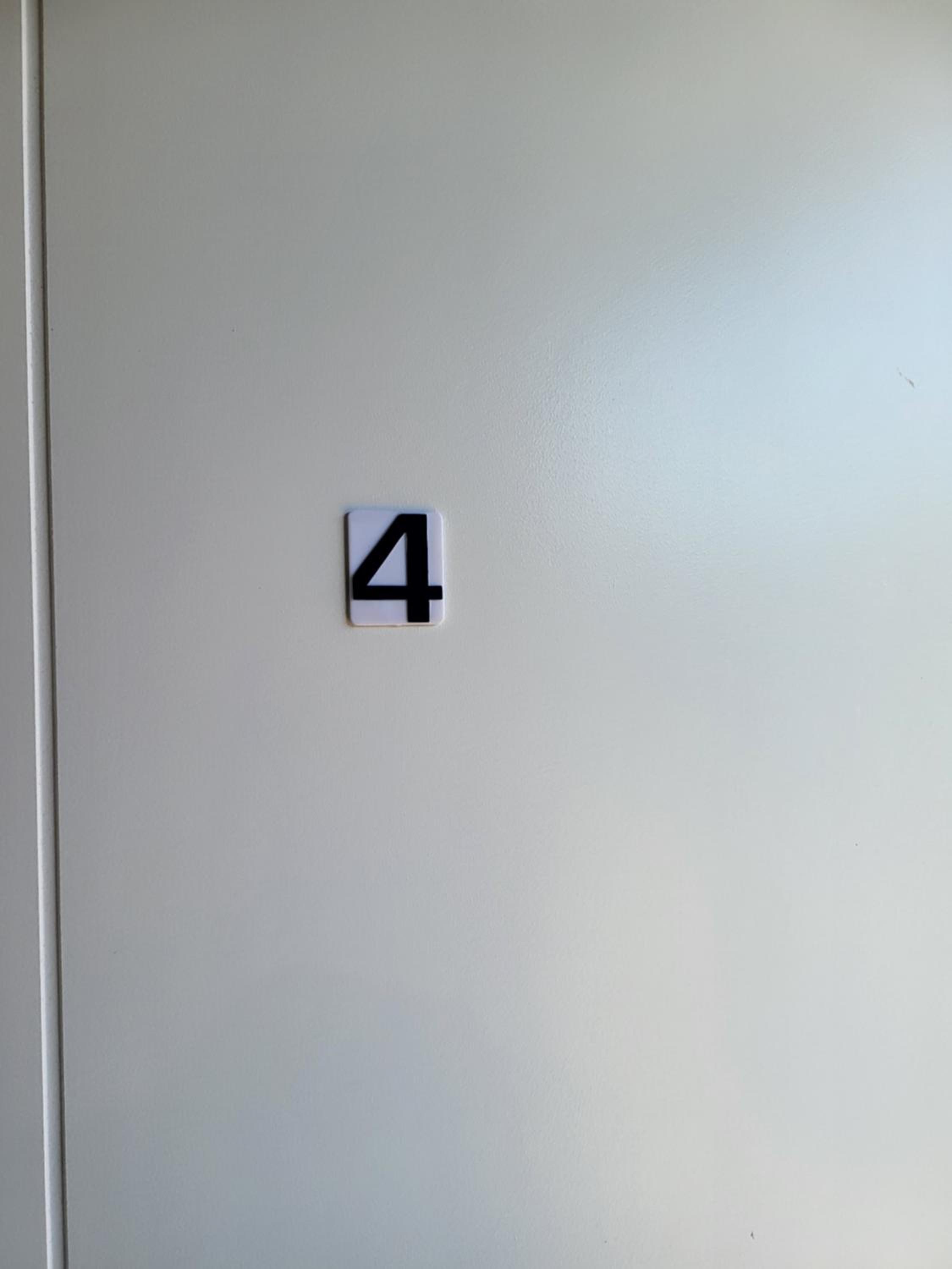 Double Room with Private Bathroom - Photo 4