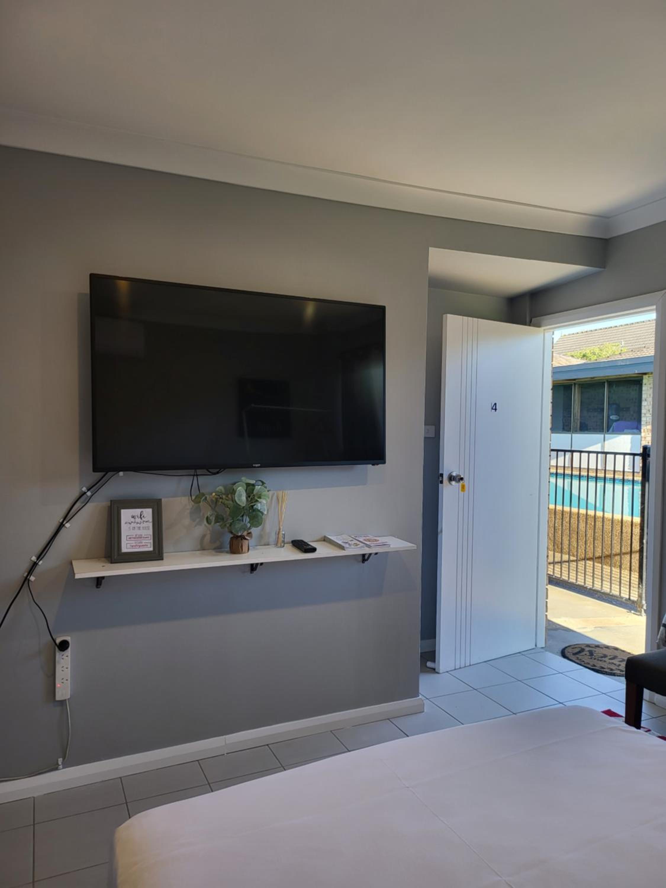 Double Room with Private Bathroom - Photo 11