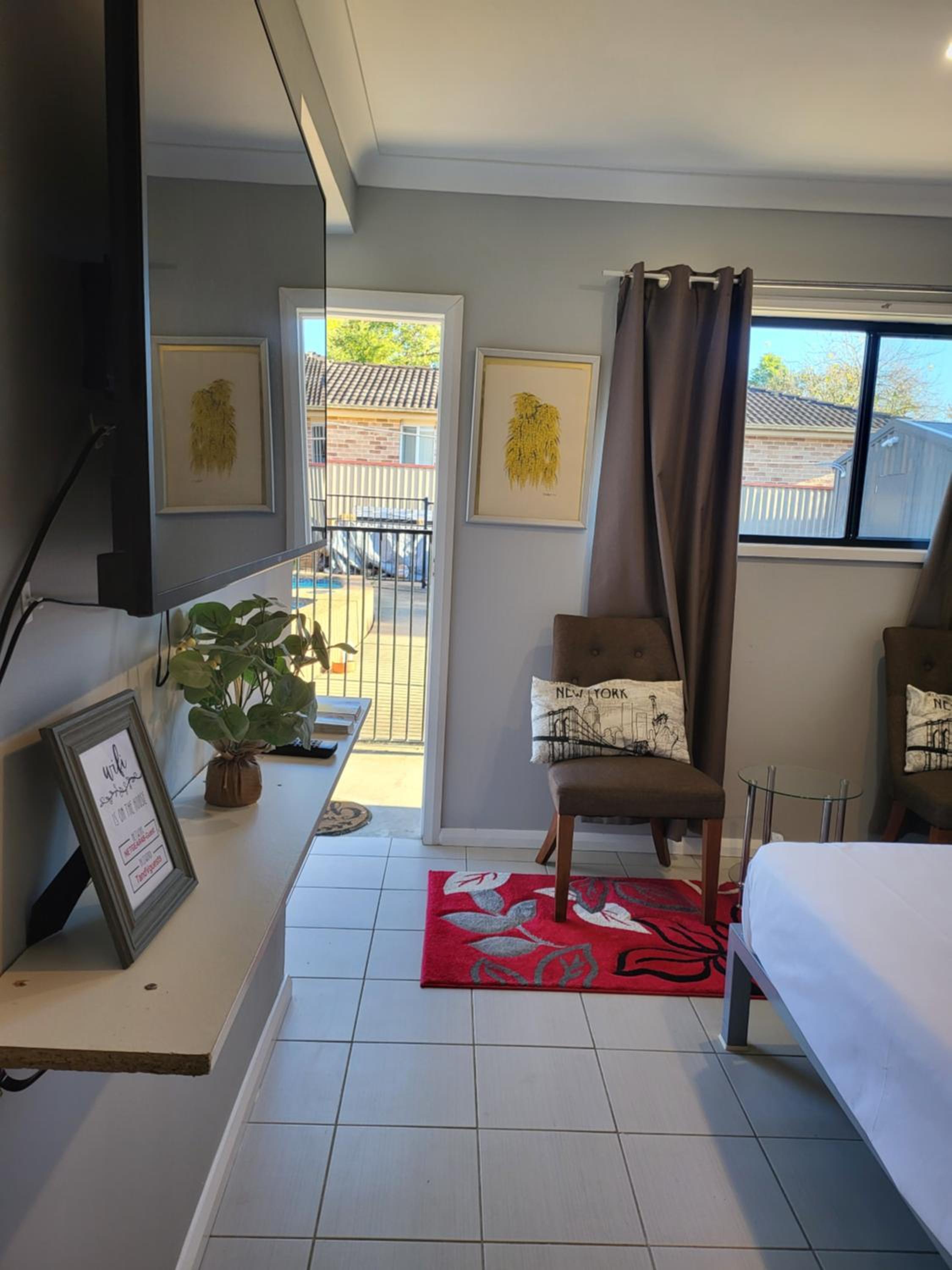 Double Room with Private Bathroom - Photo 6