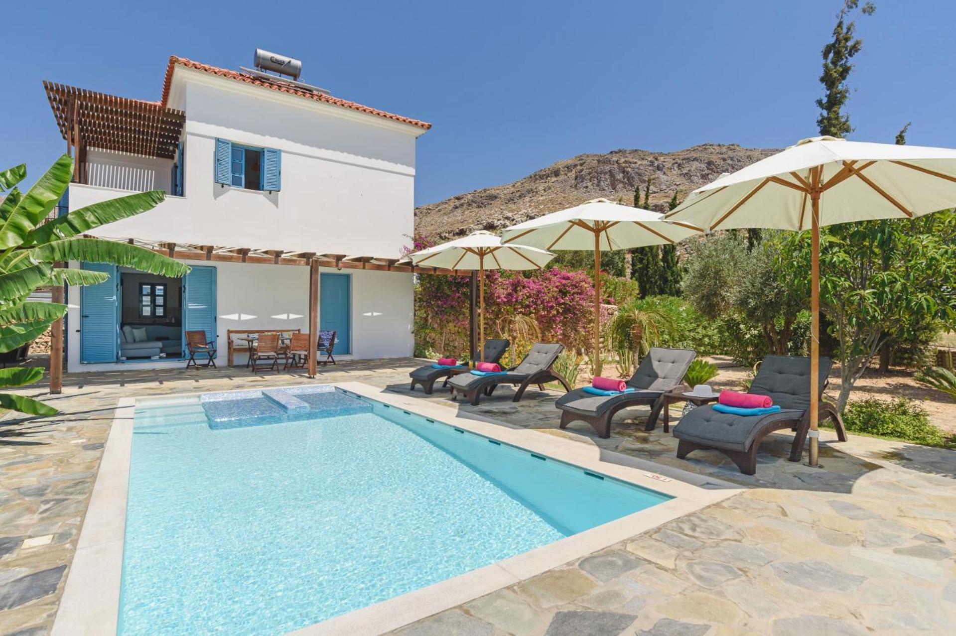 Villa photo 2