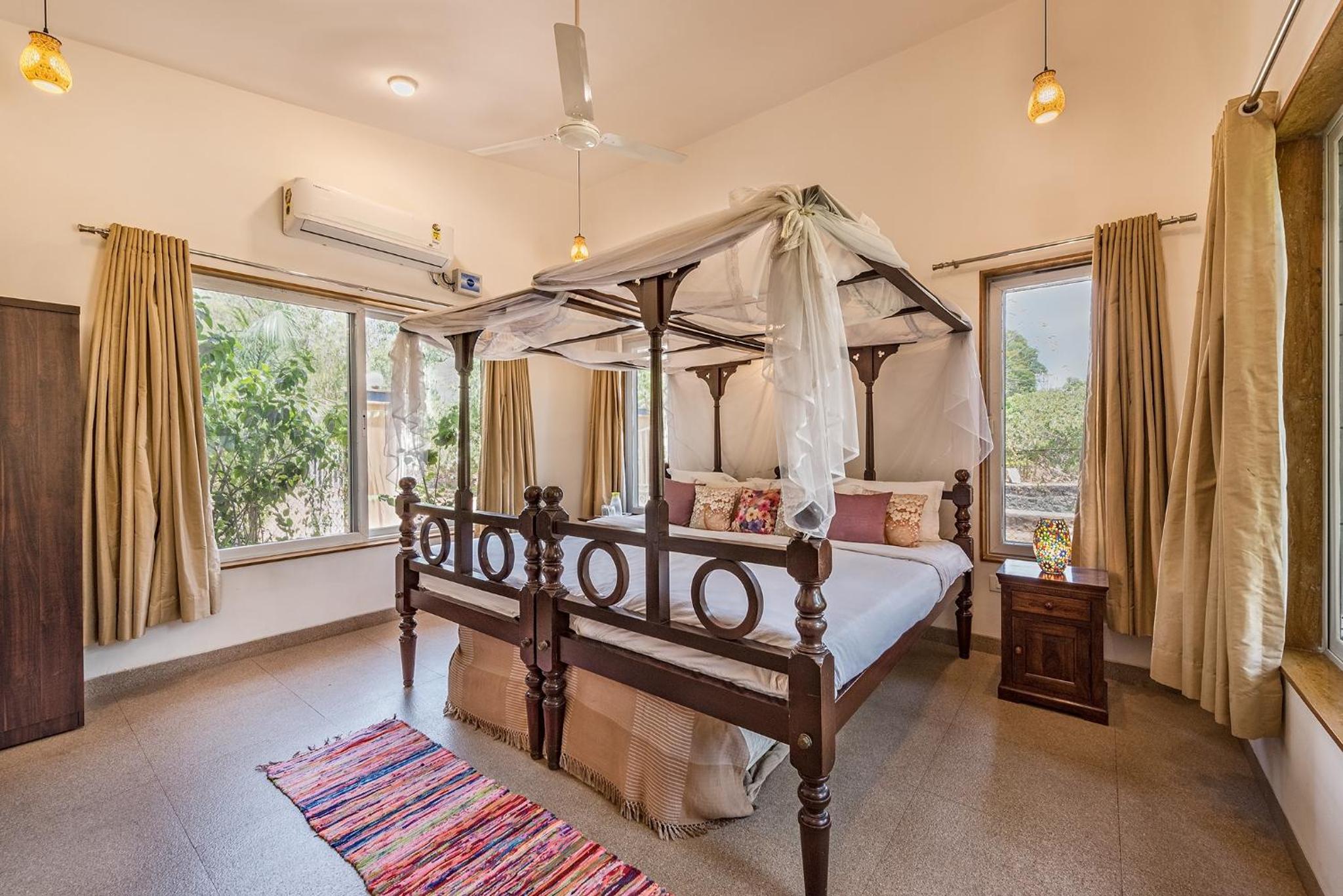Three-Bedroom Villa - Photo 1