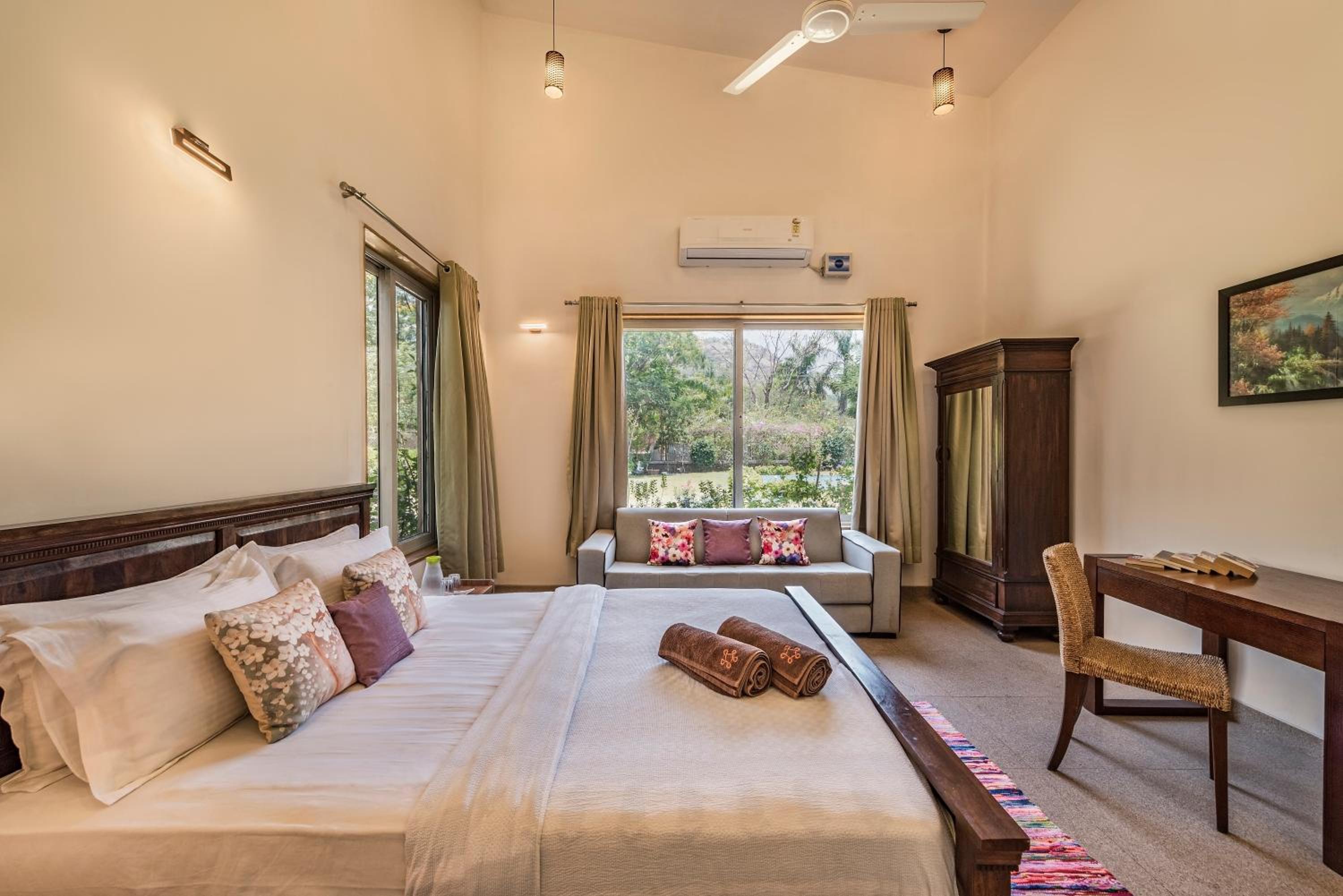 Three-Bedroom Villa - Photo 22