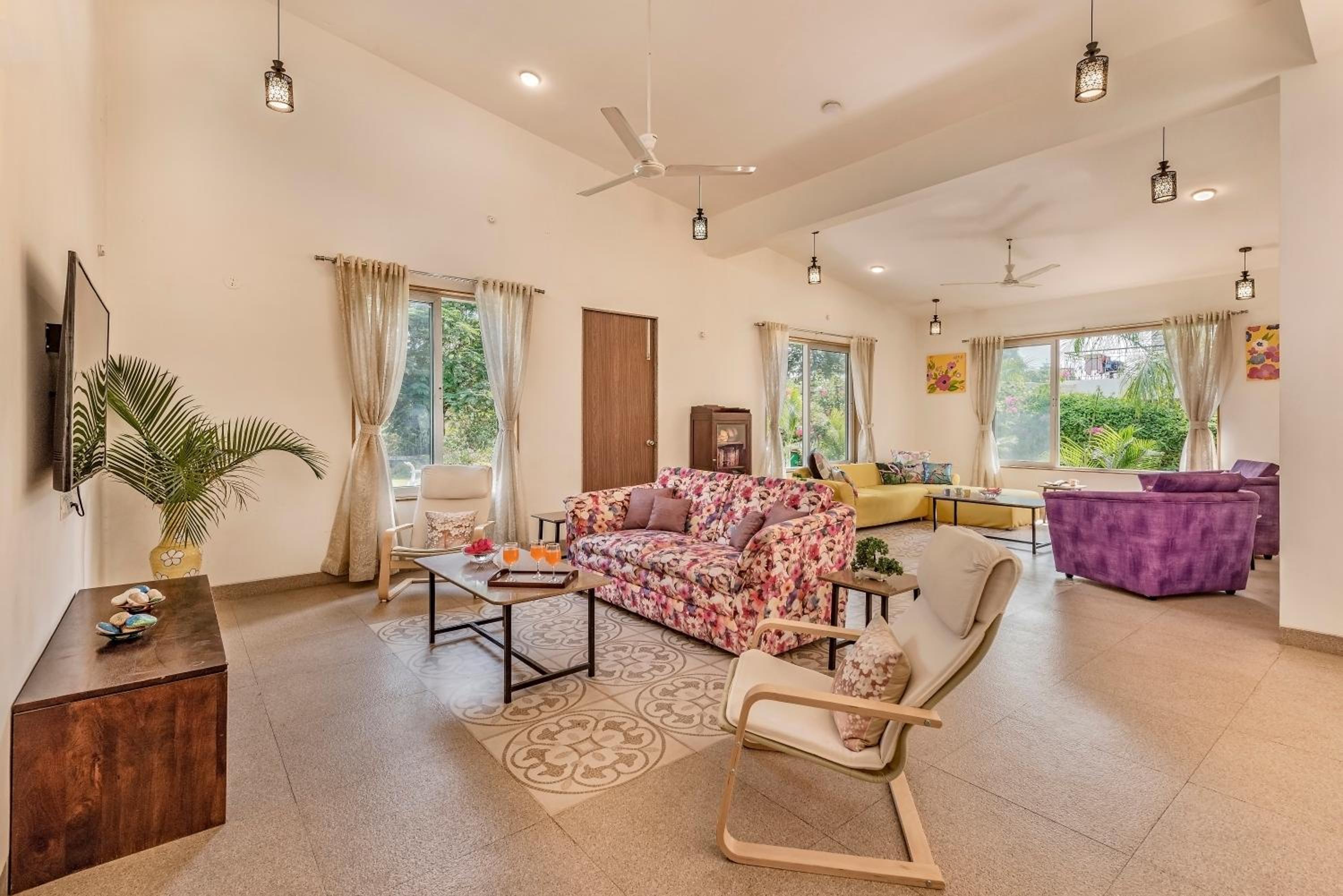 Three-Bedroom Villa - Photo 23