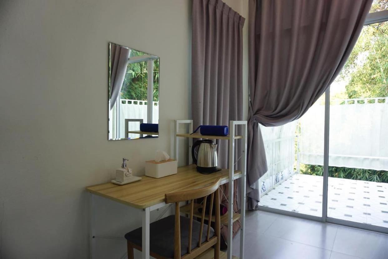 Double Room with Garden View - Photo 3