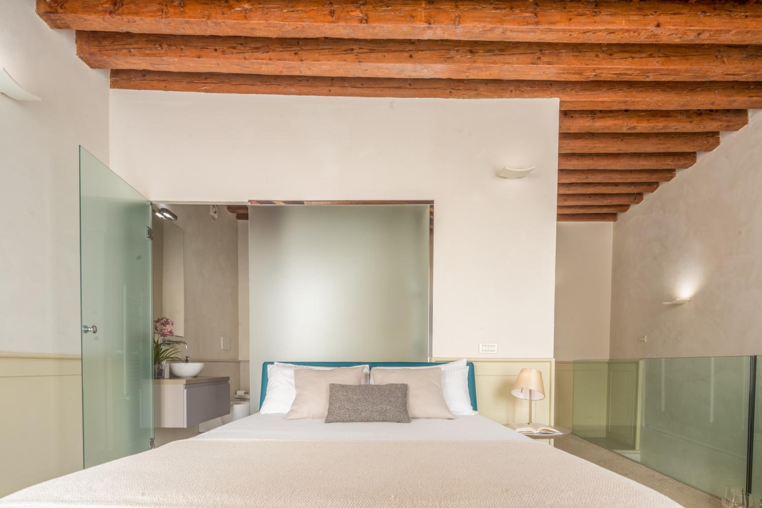 Maisonette photo 2