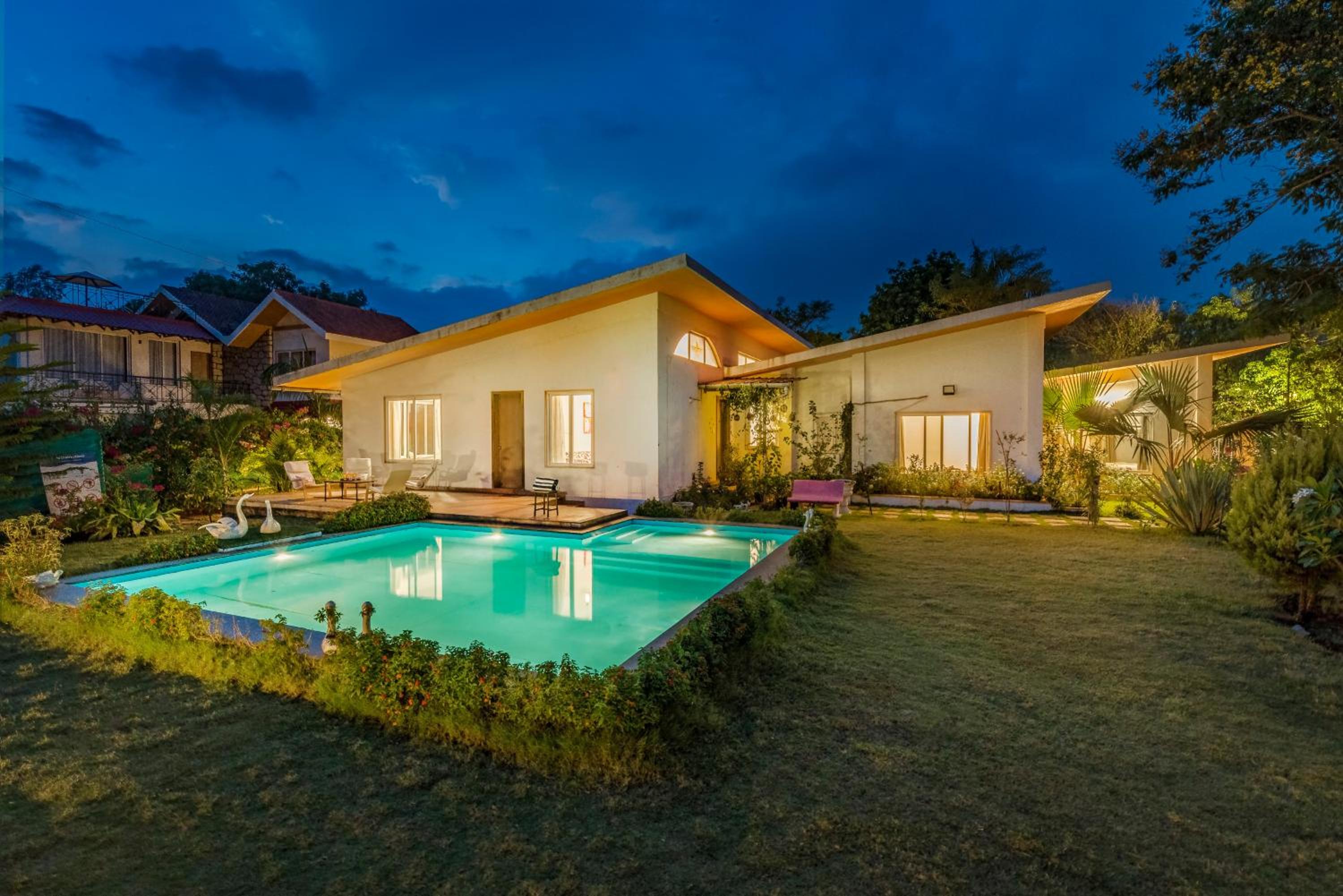 Three-Bedroom Villa - Photo 12