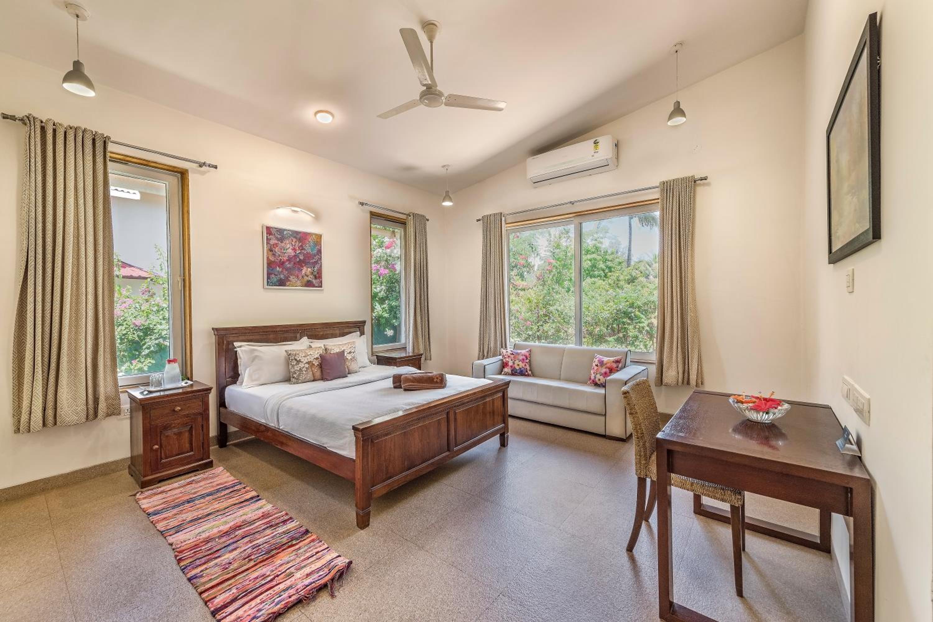 Three-Bedroom Villa - Photo 15
