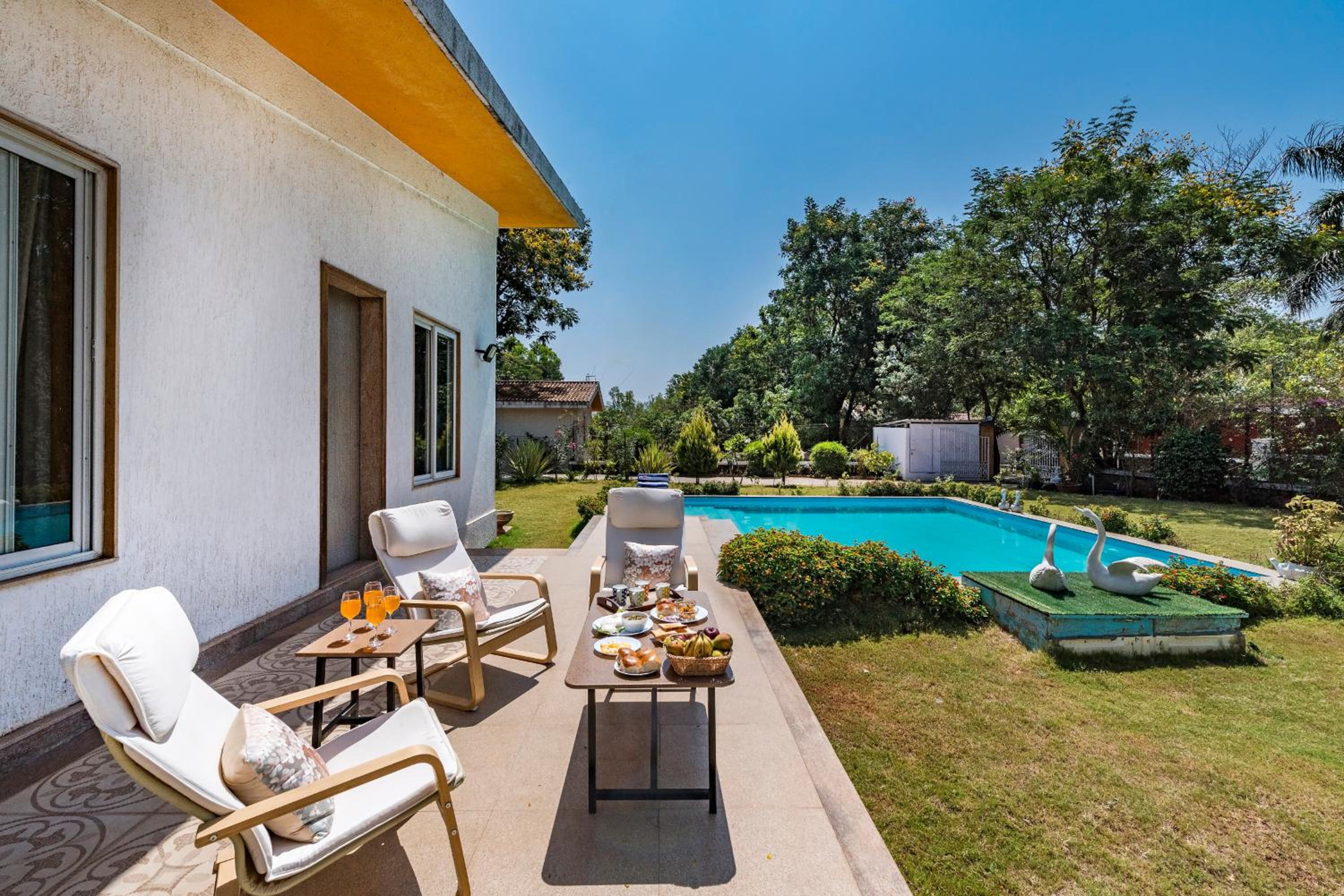 Three-Bedroom Villa - Photo 9