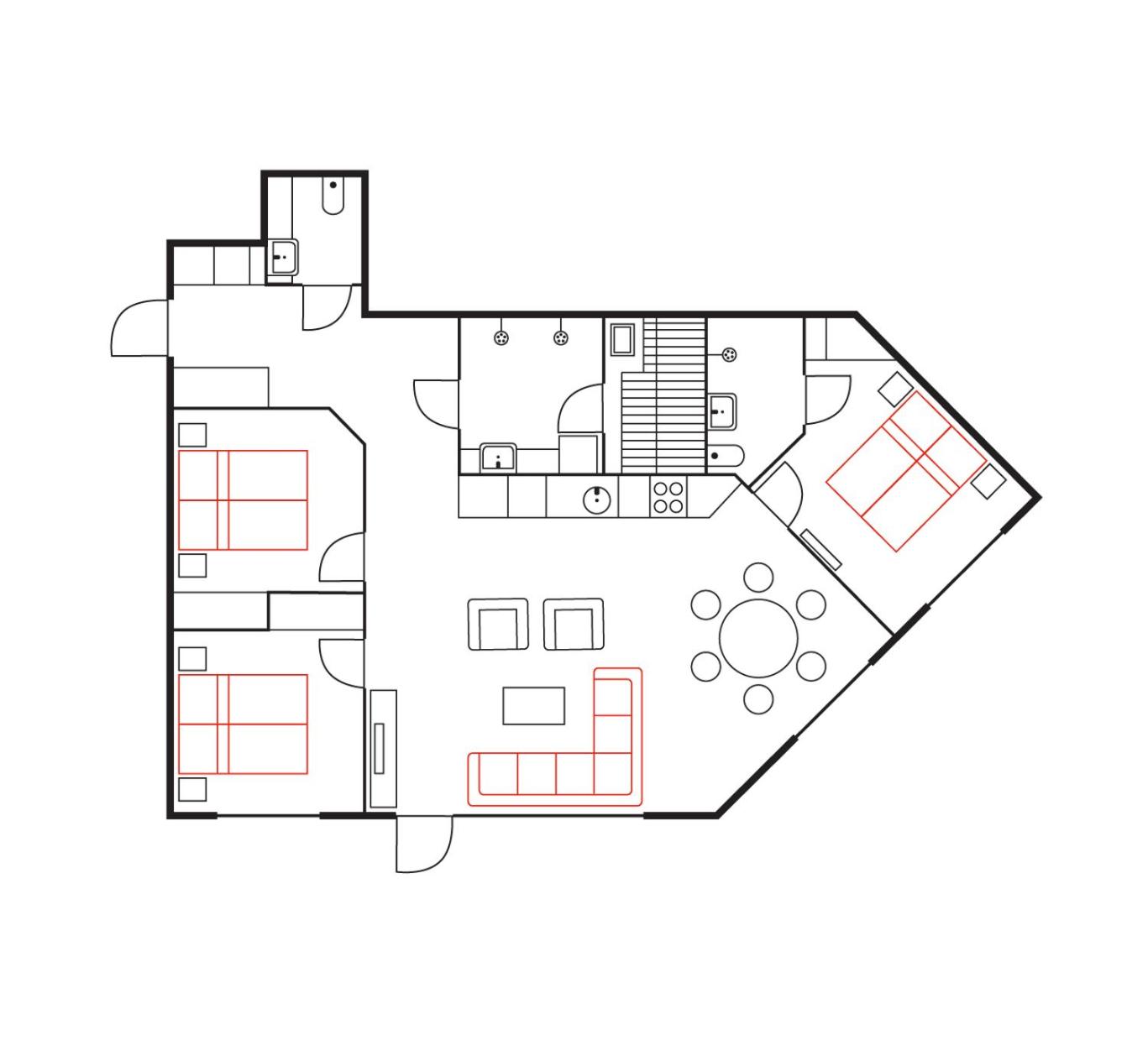 Three-Bedroom Deluxe Apartment - No pets allowed - Photo 7
