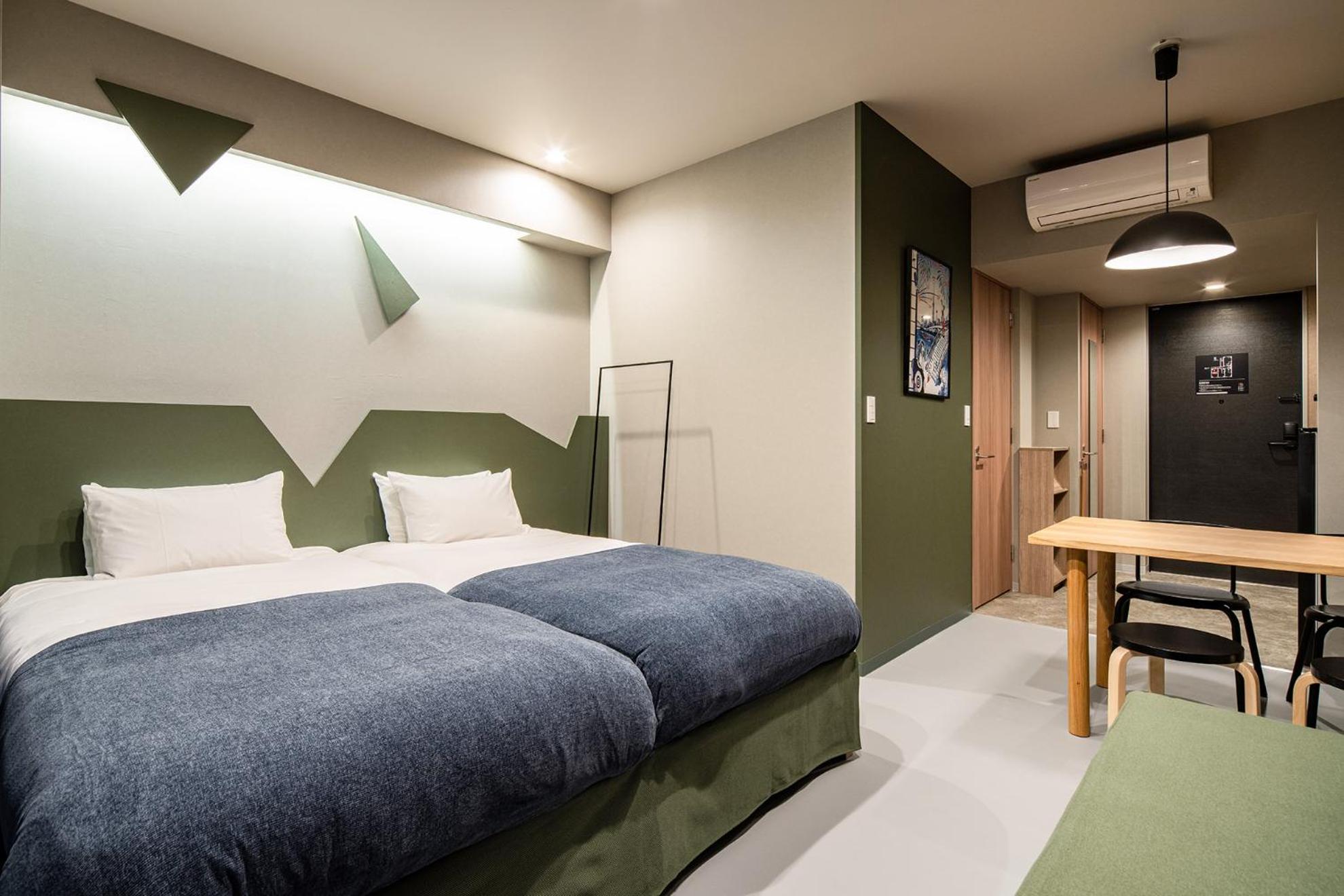 Deluxe Studio Apartment