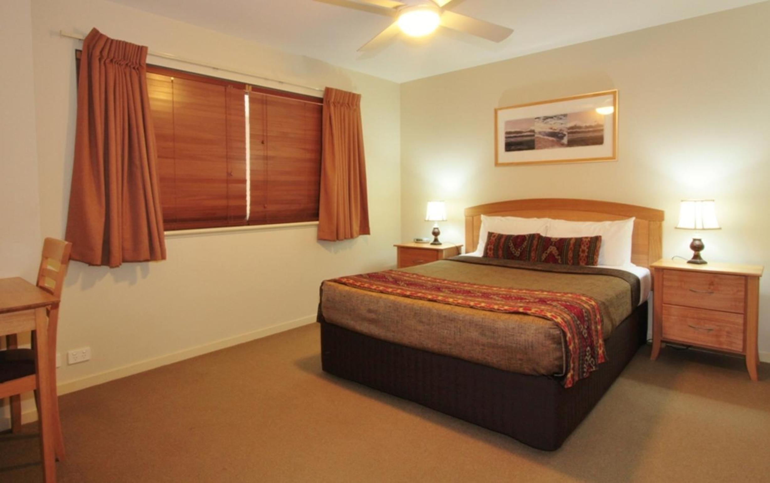 Three-Bedroom Apartment - Photo 3