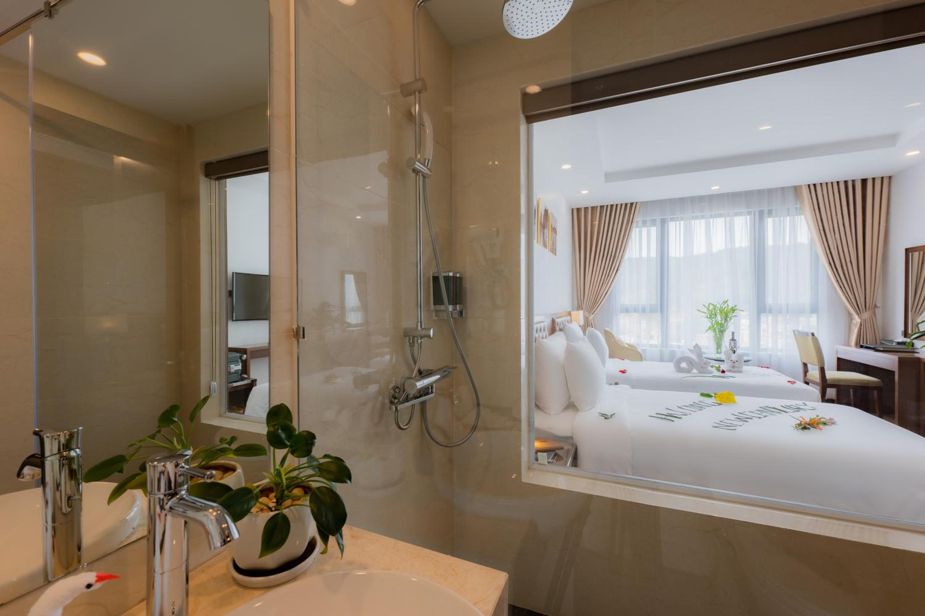 Deluxe Double or Twin Room - Photo 26
