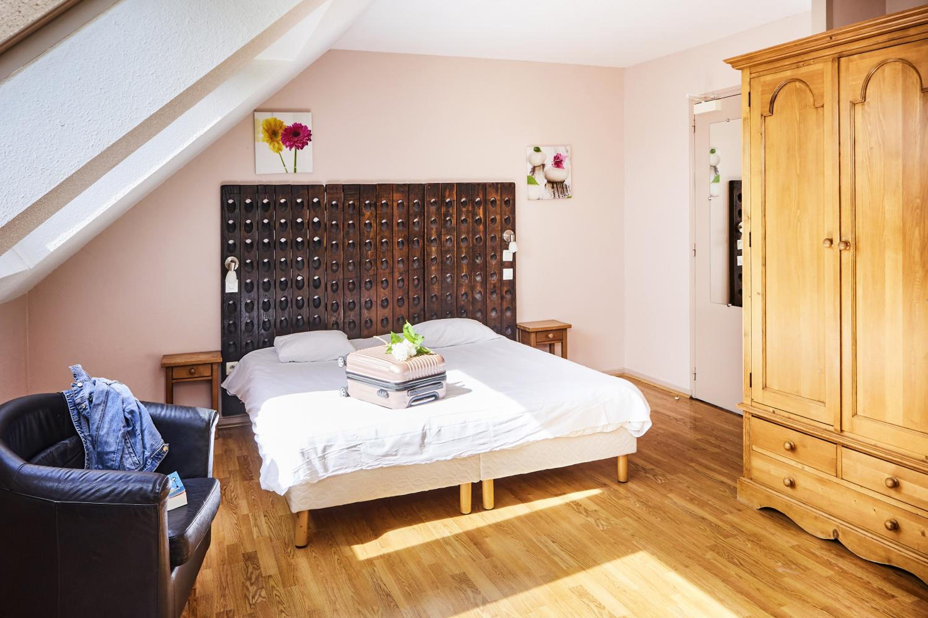 Quadruple Room - Photo 1