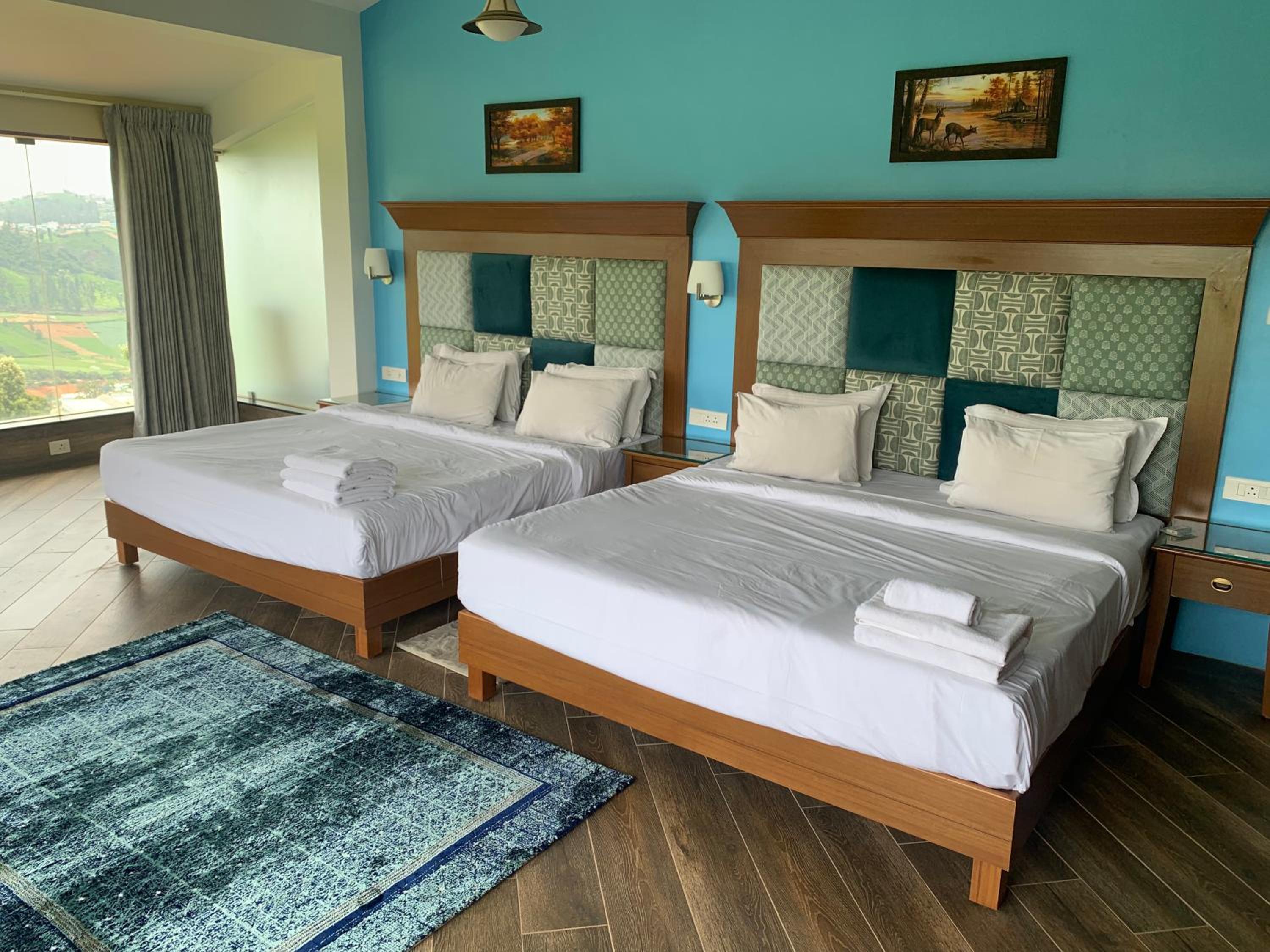 Suite with Mountain View photo 3
