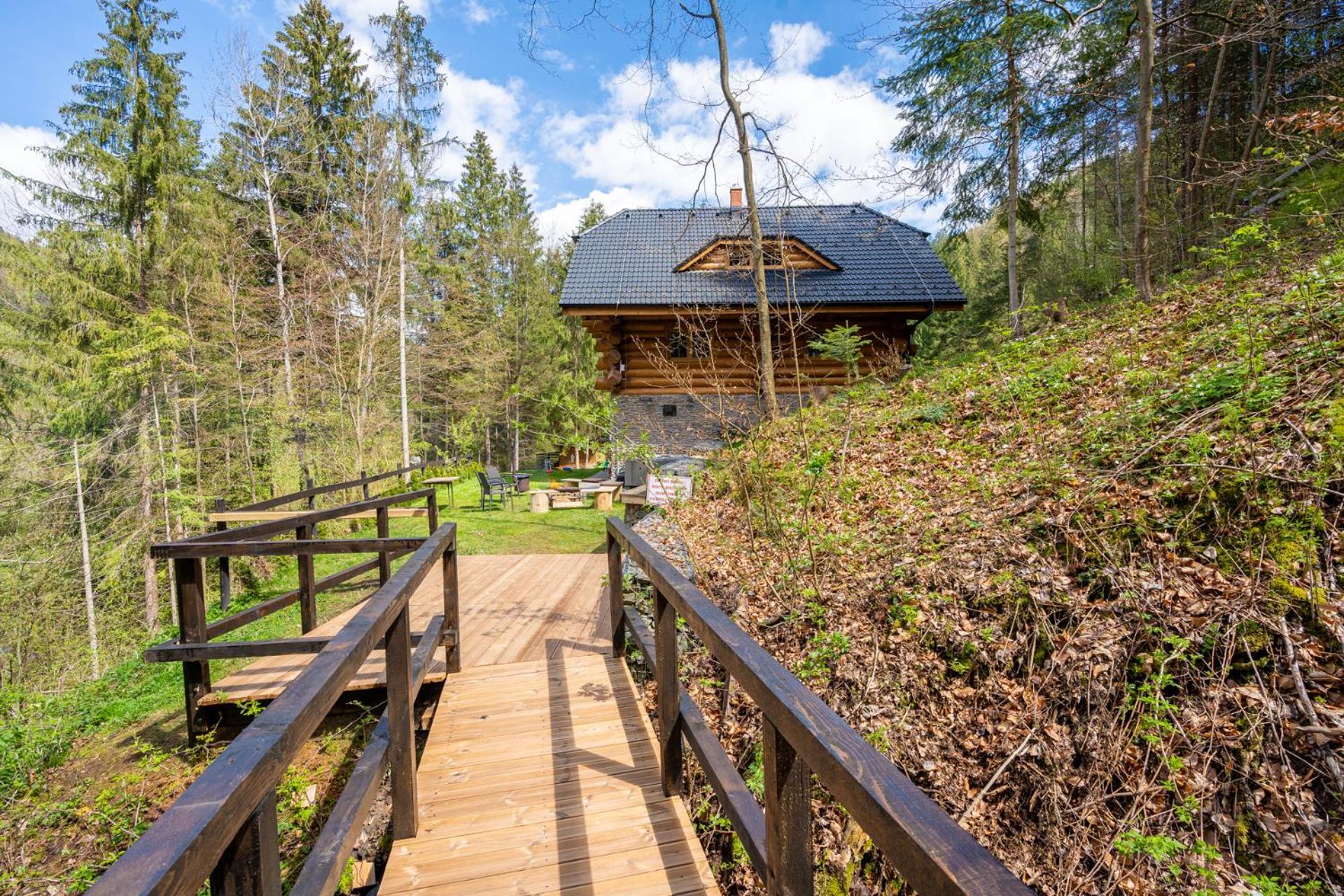 Three-Bedroom Chalet photo 1