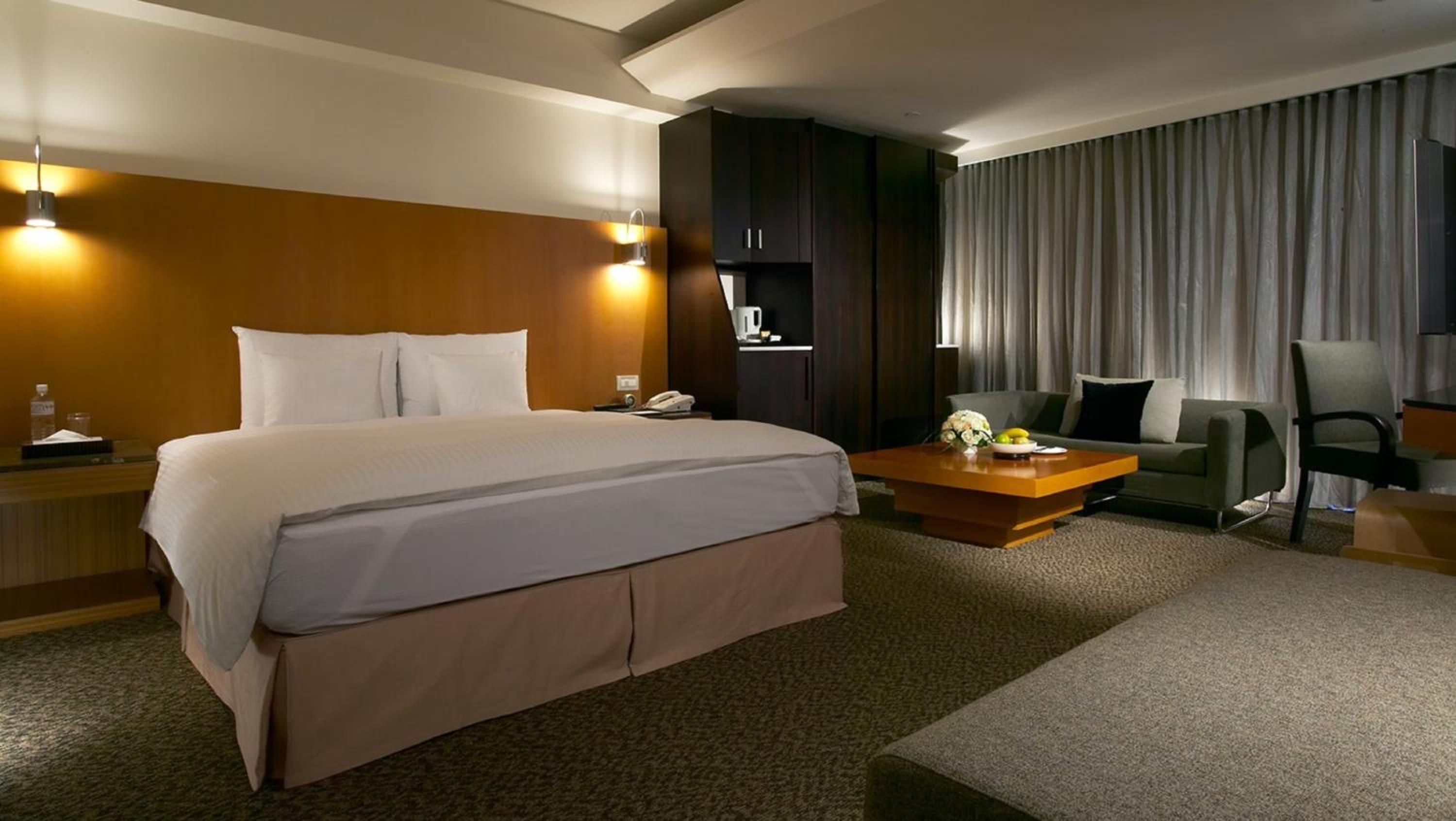 Double Room with View - Photo 2