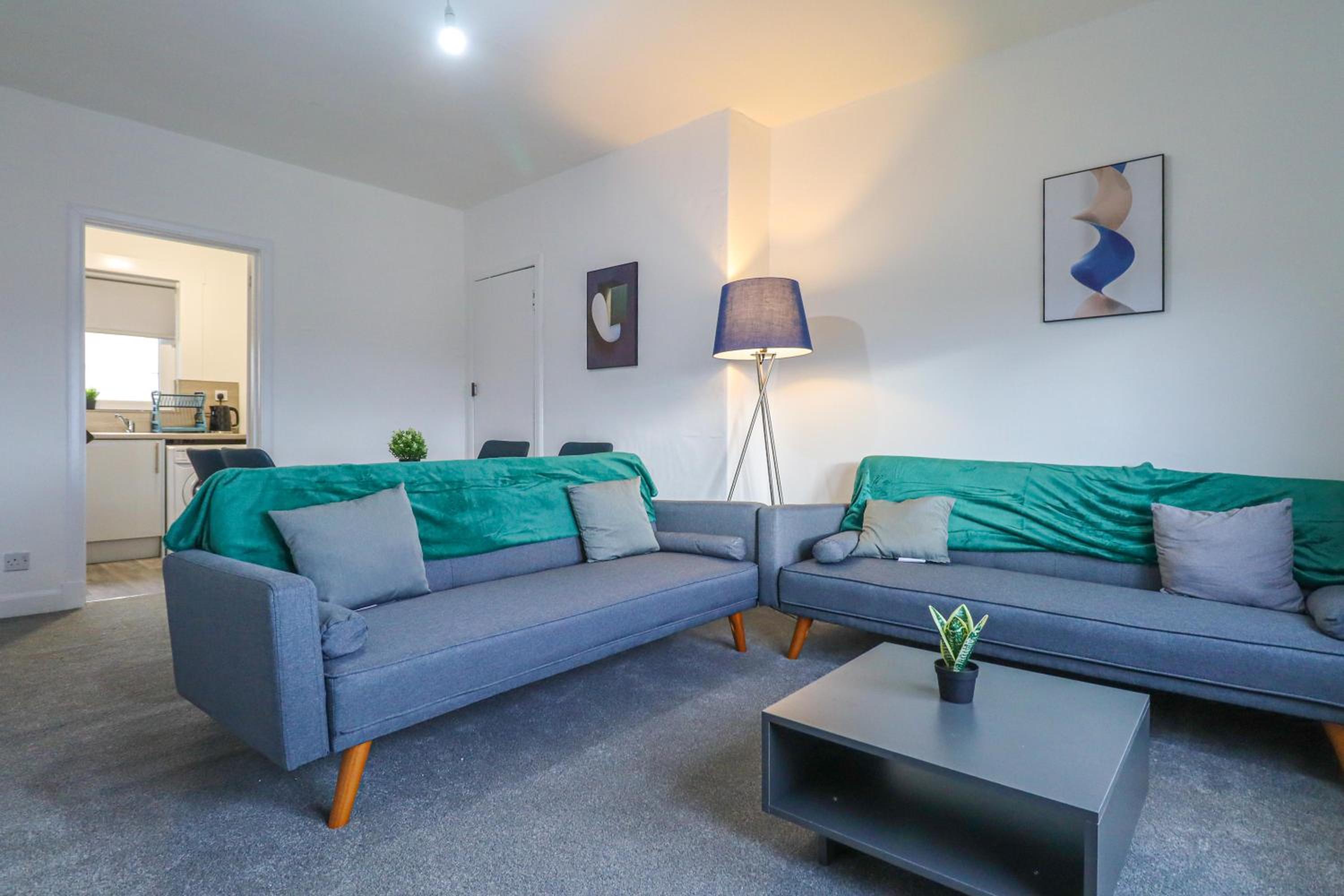 Apartment photo 1