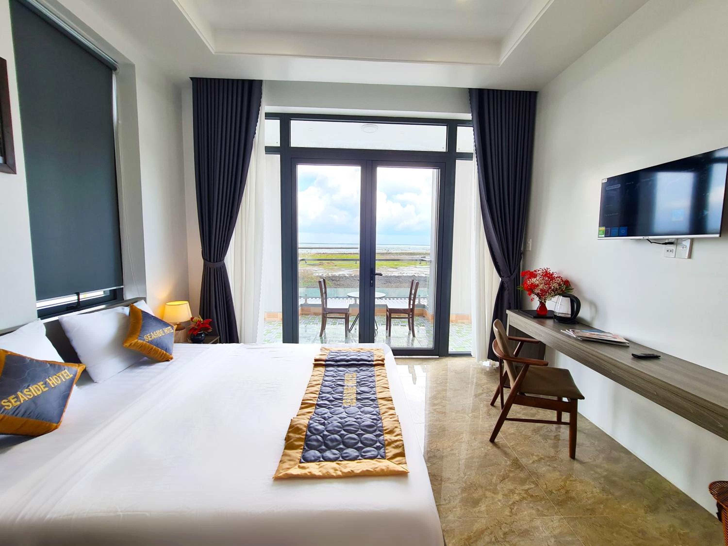 Deluxe Double Room with Sea View photo 3