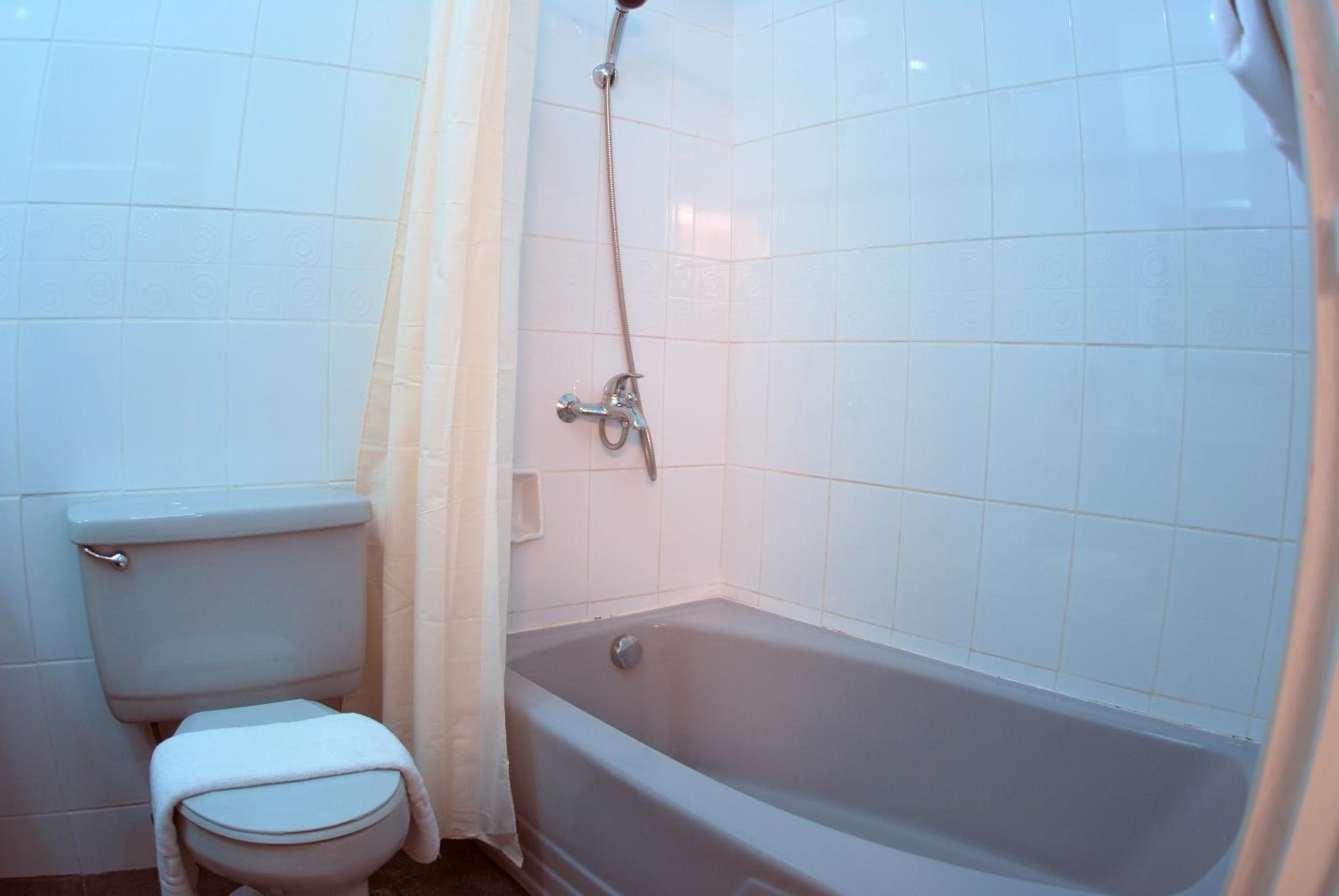 Deluxe Room with Air-conditioner - Photo 3