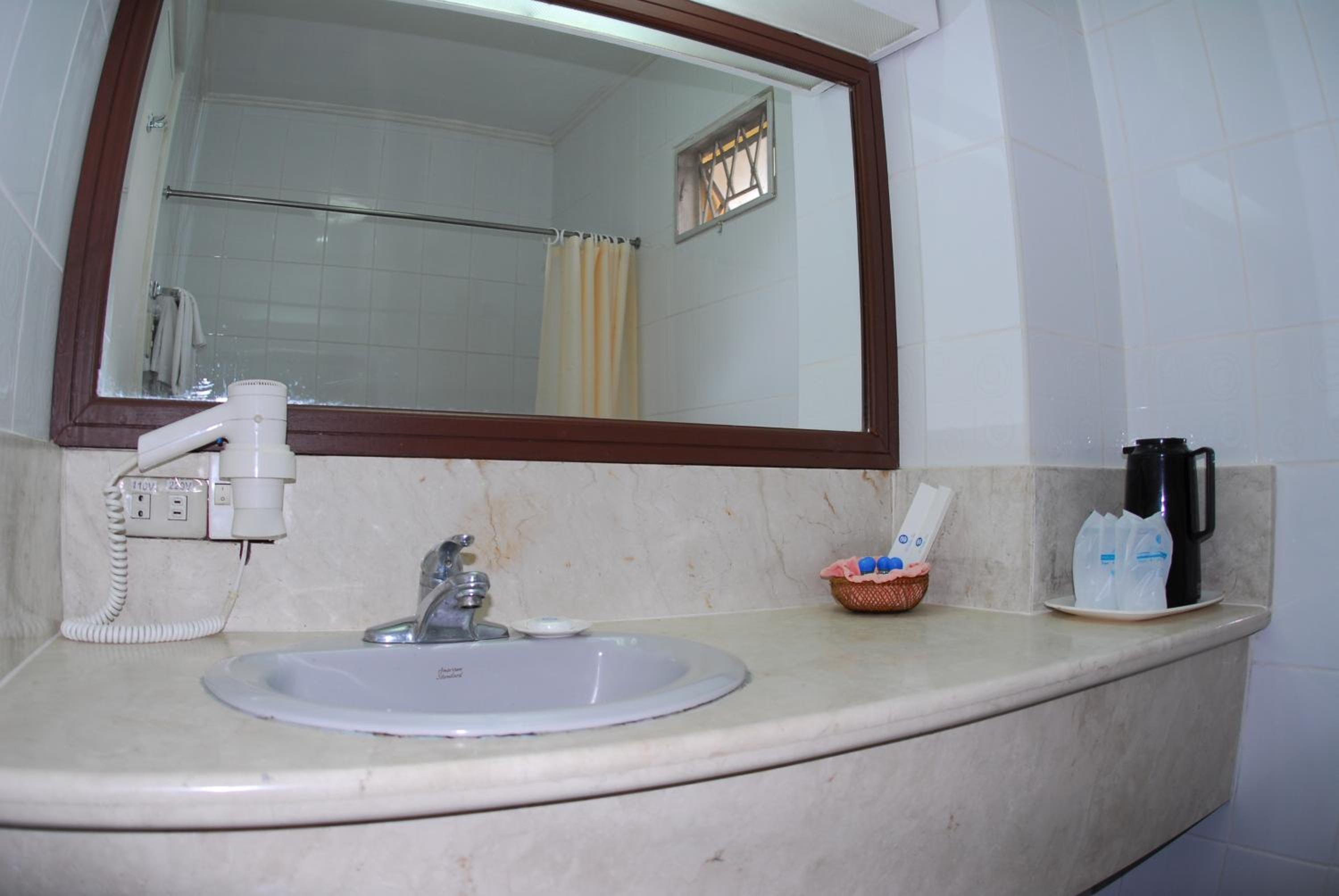 Deluxe Room with Air-conditioner - Photo 4