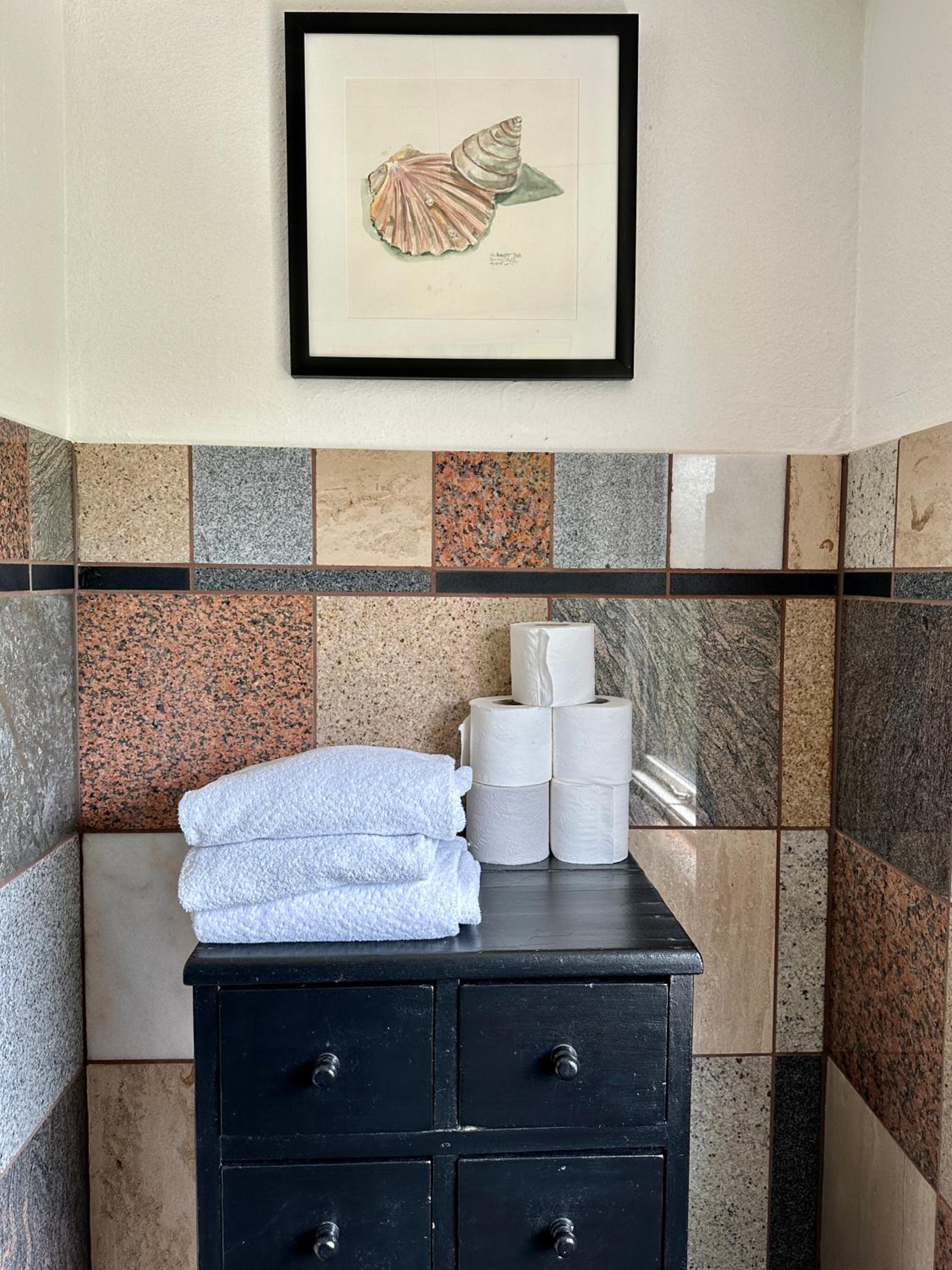 Double Room with Shared Bathroom photo 2
