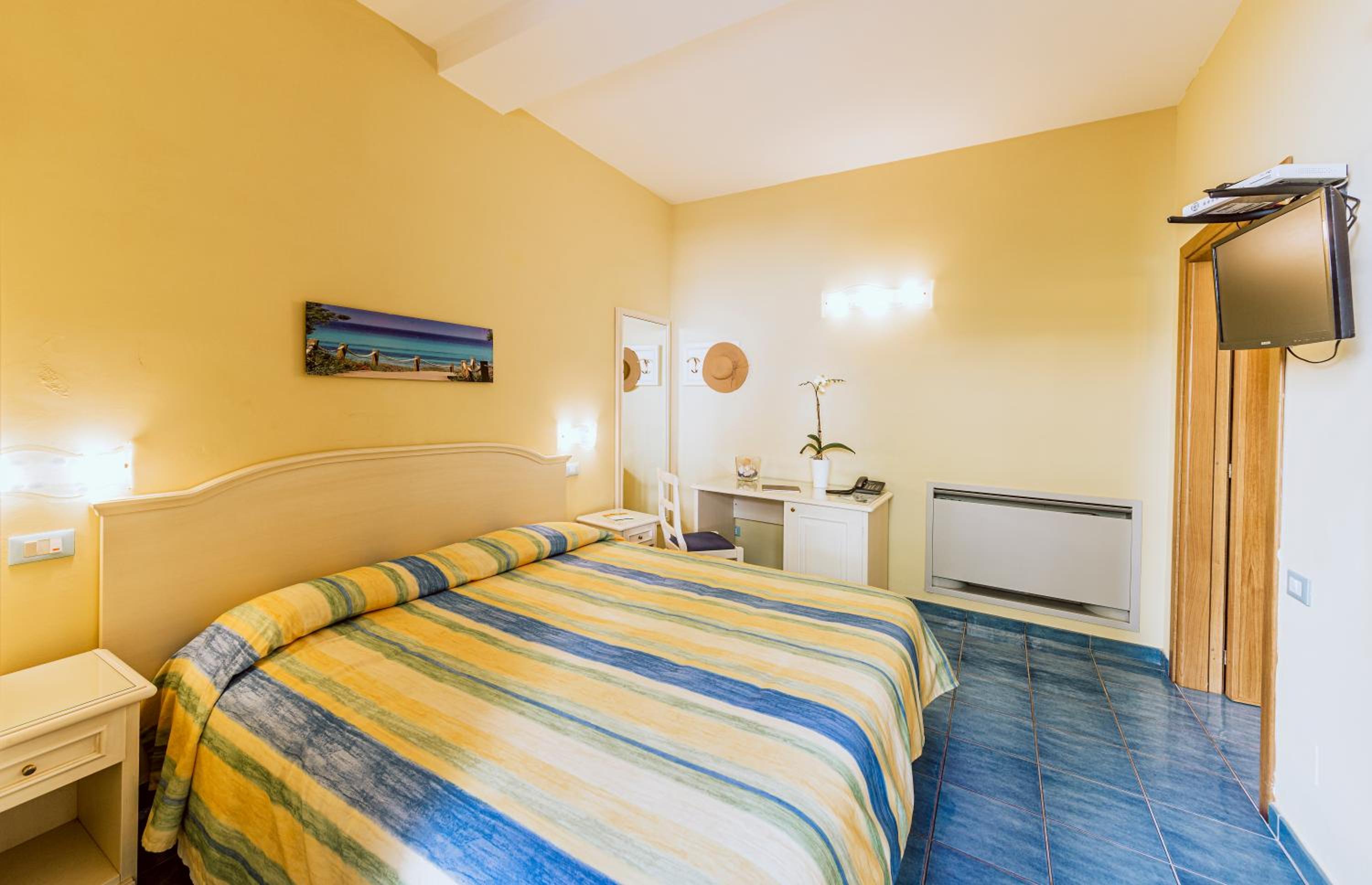 Classic Double Room