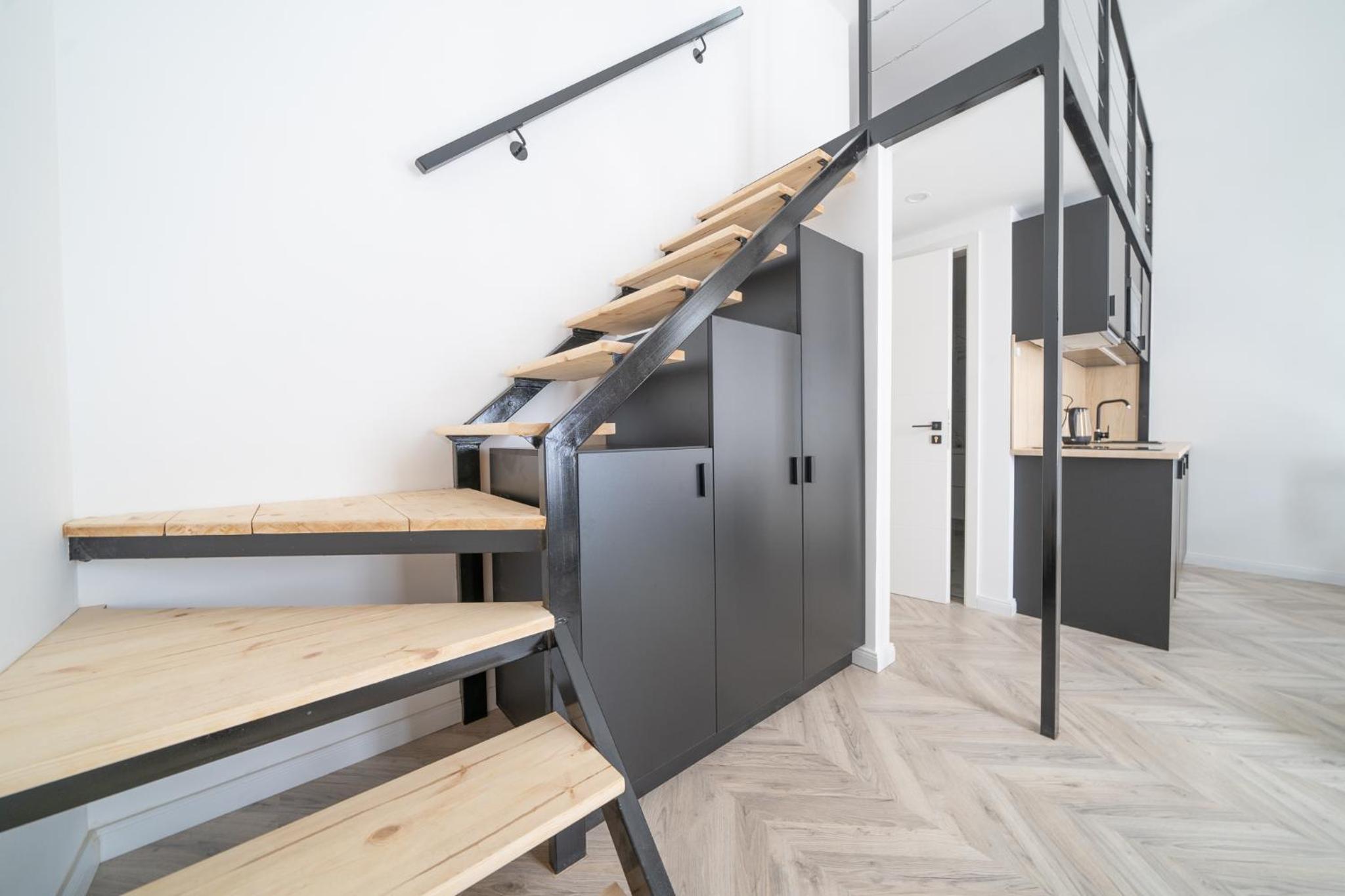 Deluxe Apartment with Gallery - Photo 22