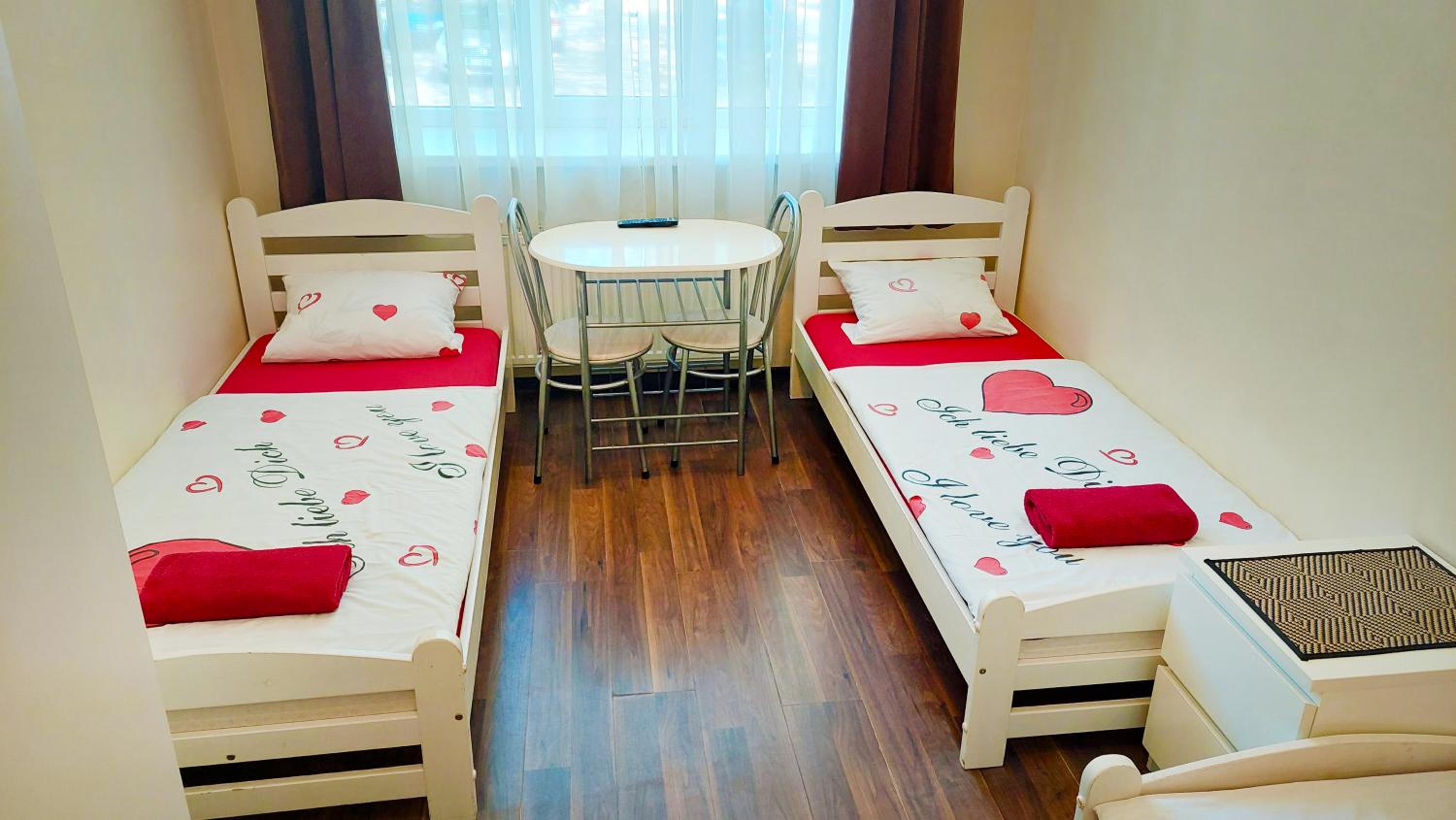 Triple Room with Shower - Photo 21