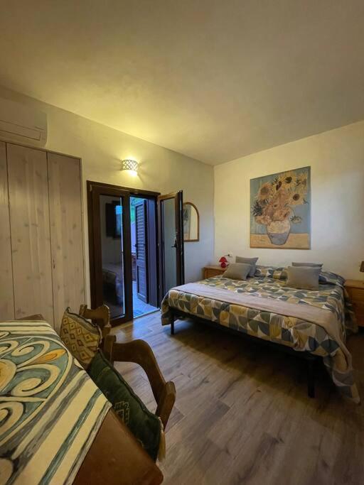 One-Bedroom Apartment with Terrace photo 2