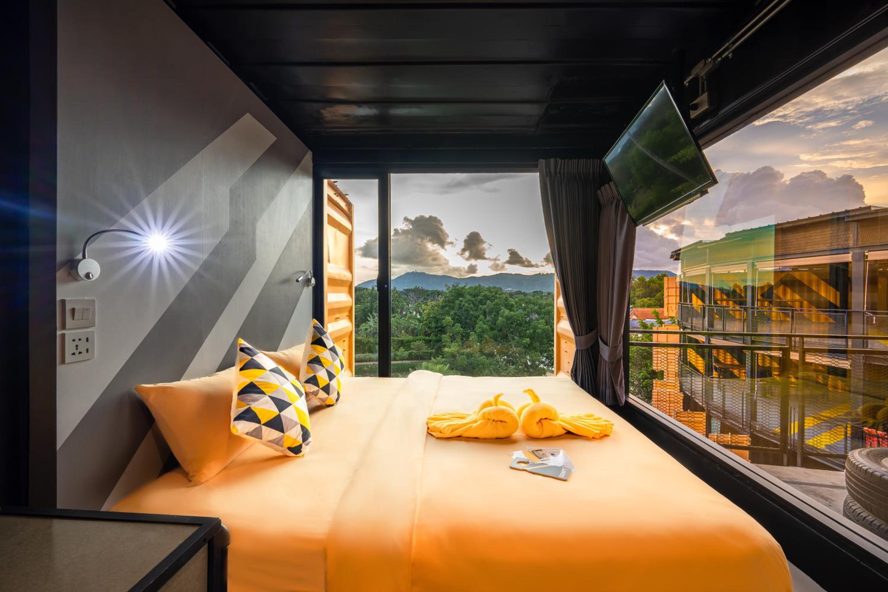 Superior King Room