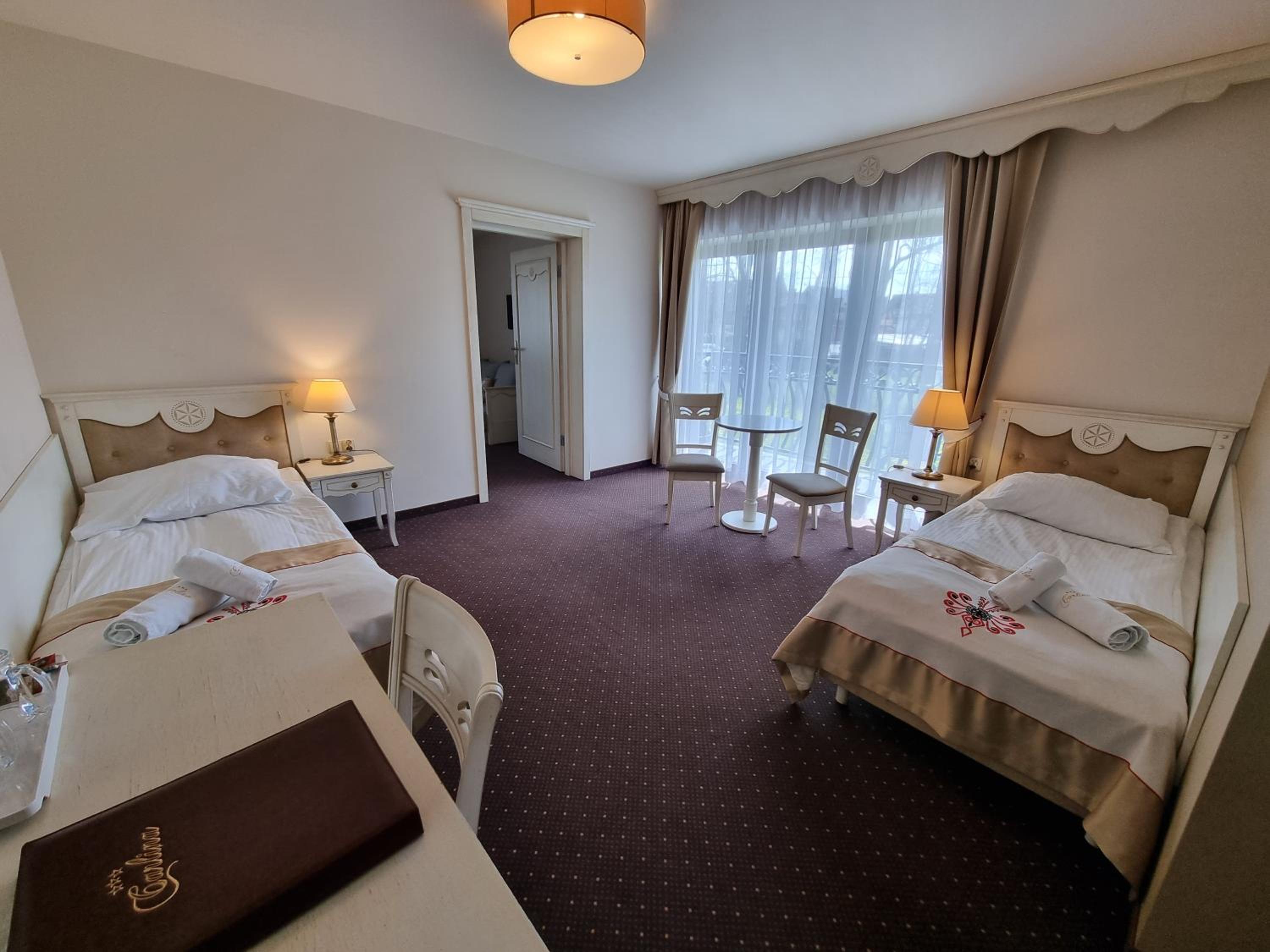 Suite (4 Adults) photo 1