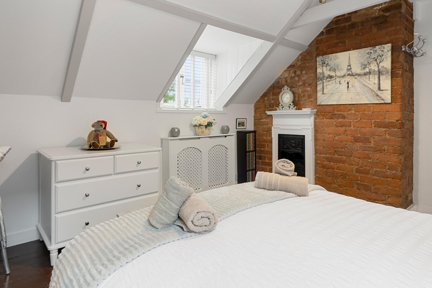Two-Bedroom Cottage photo 3