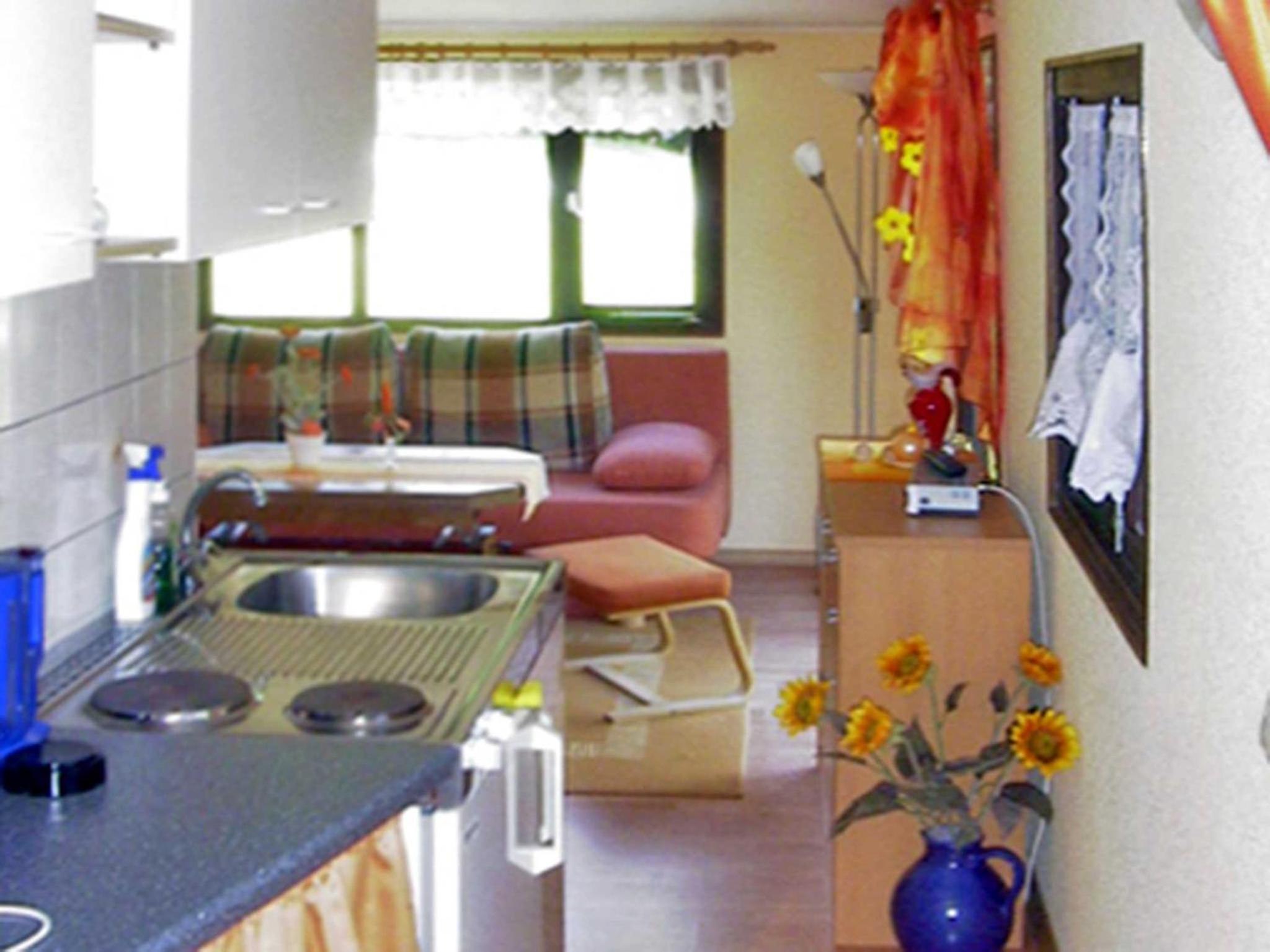 One-Bedroom House photo 3