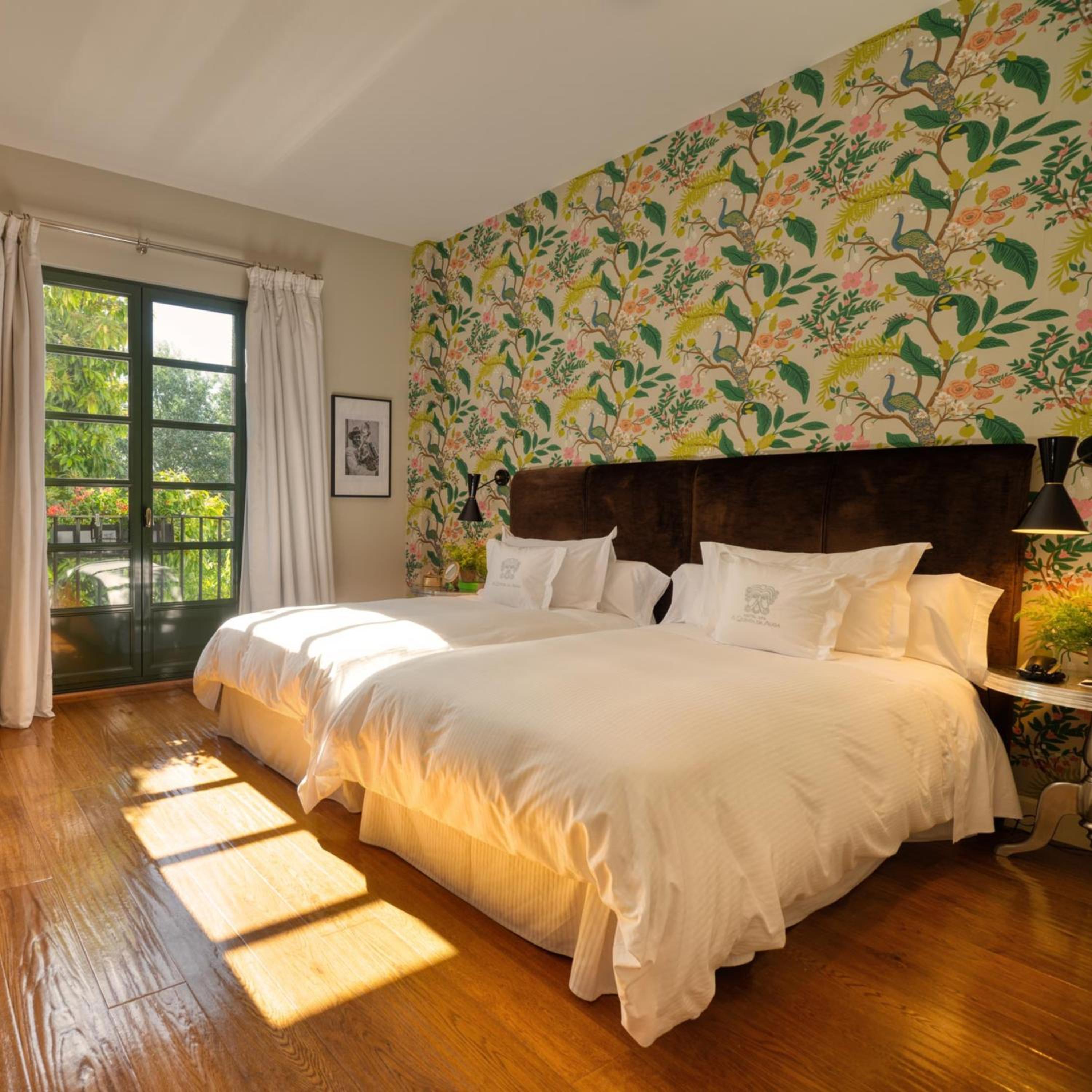 Classic Double Room - Photo 9