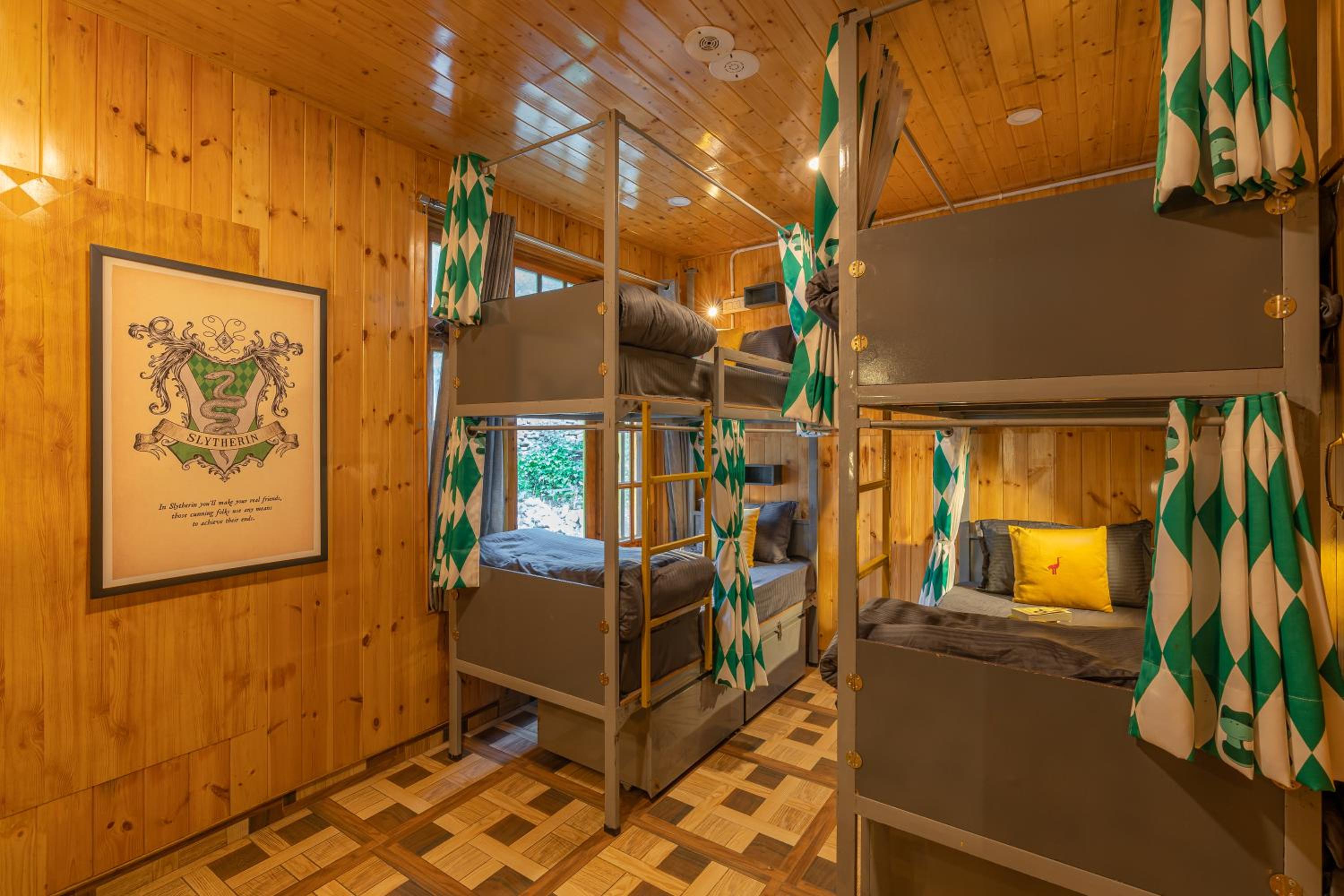 Bed in 4-Bed Mixed Dormitory Room photo 1