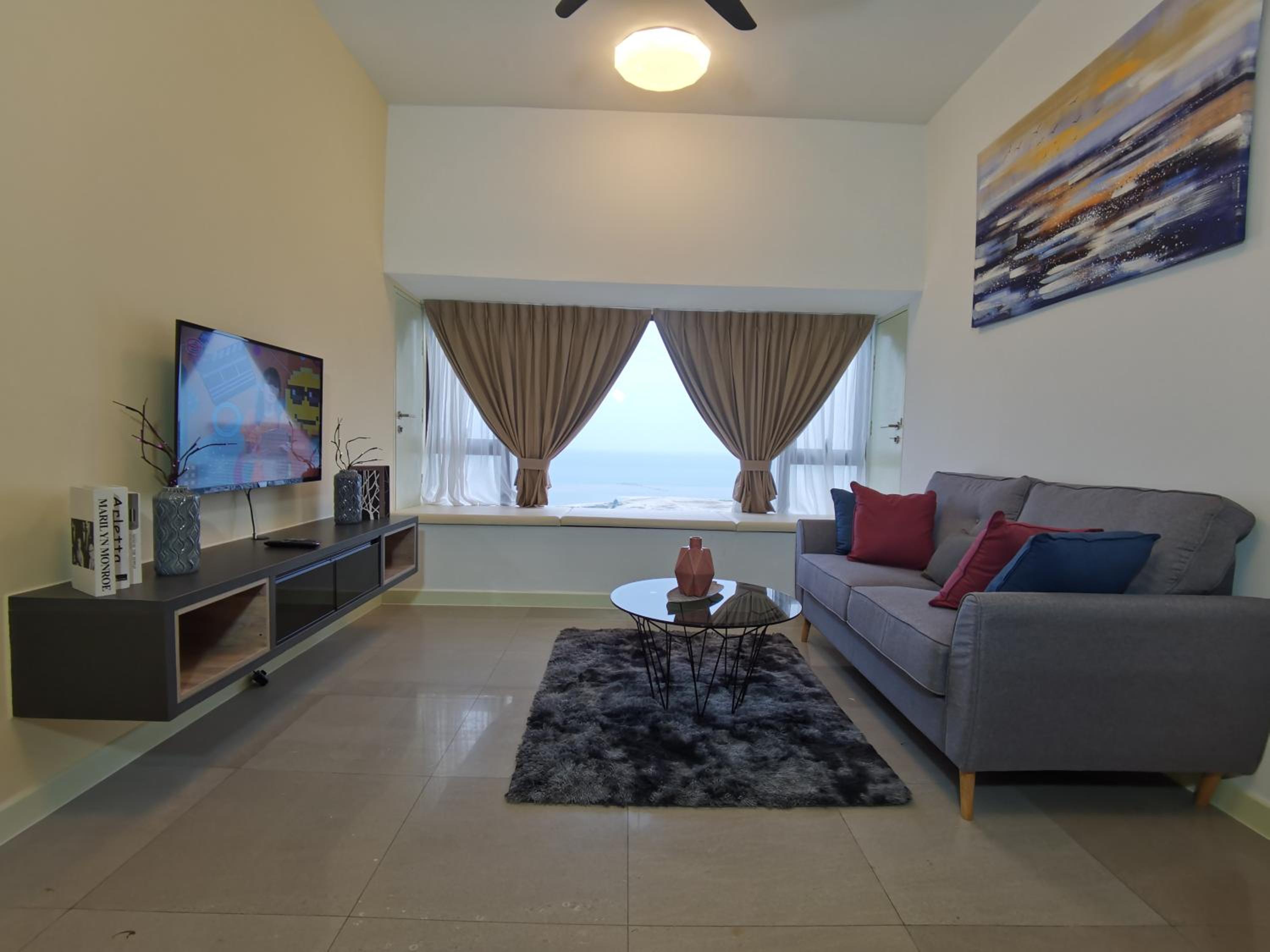 Two Bedroom Superior Family Suite (Private Bathtub & Seaview)