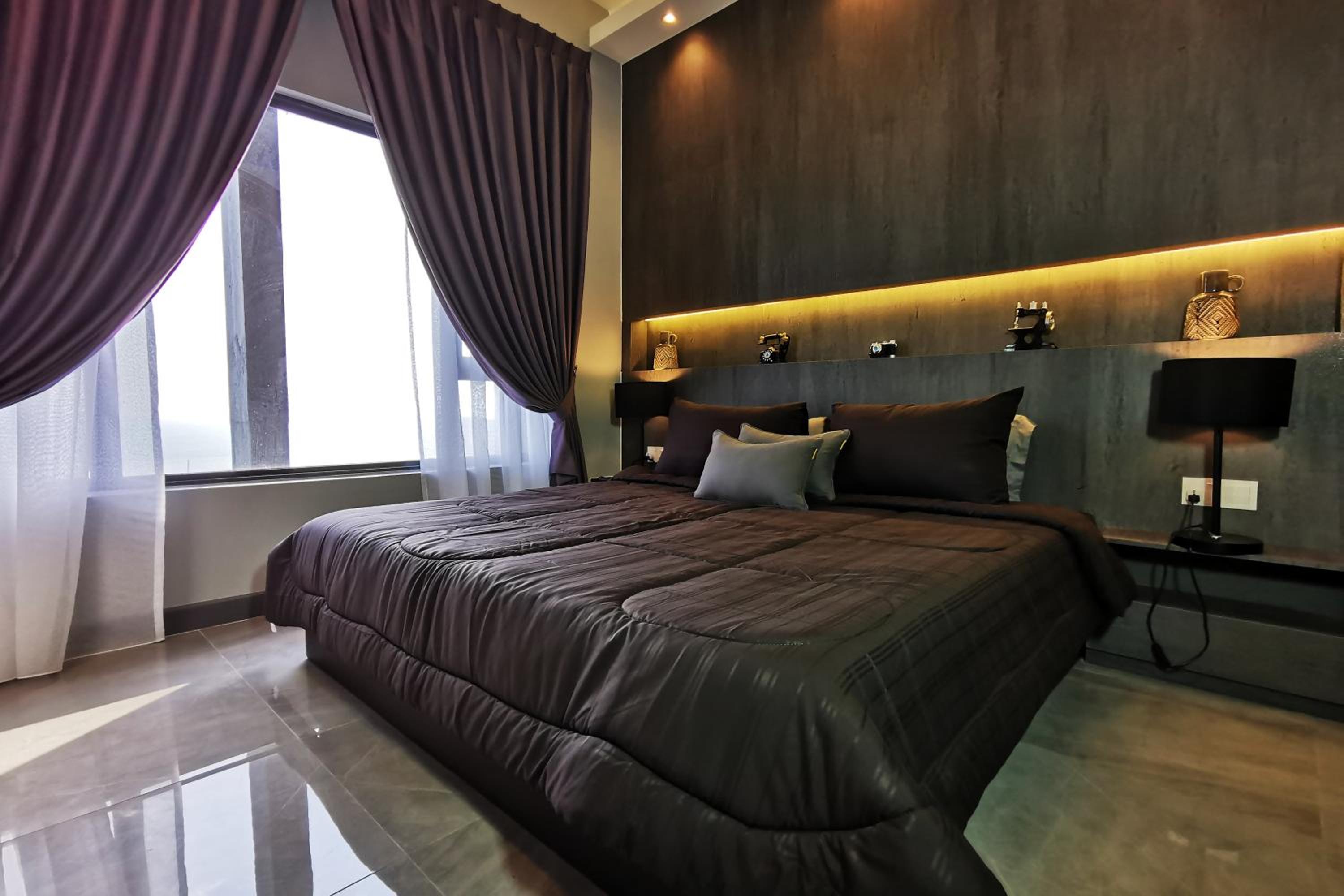 Two Bedroom Superior Family Suite (Private Bathtub & Seaview)