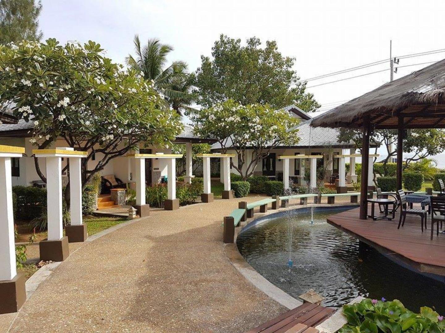 Villa - Beach Front photo 2