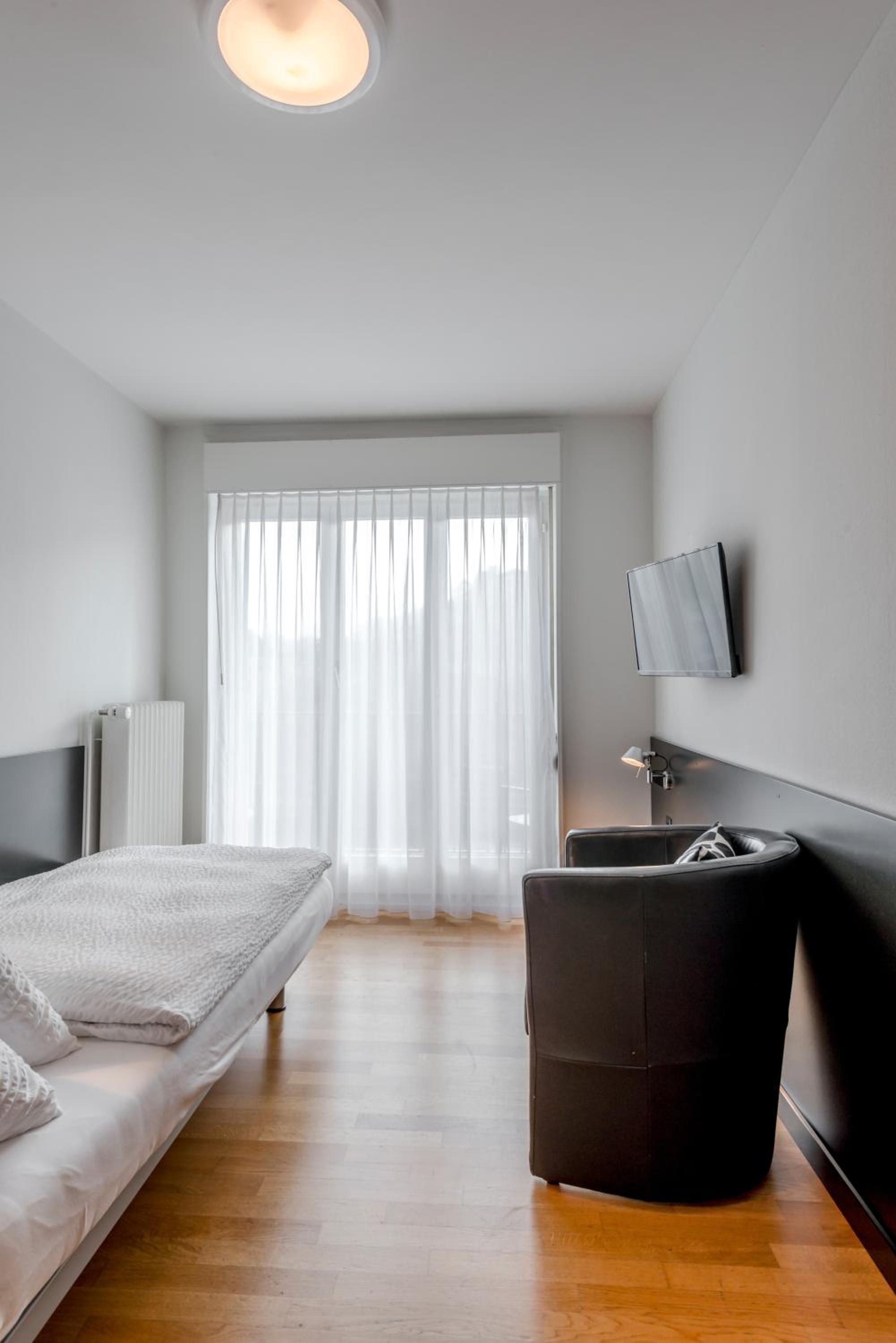 Single Room photo 3