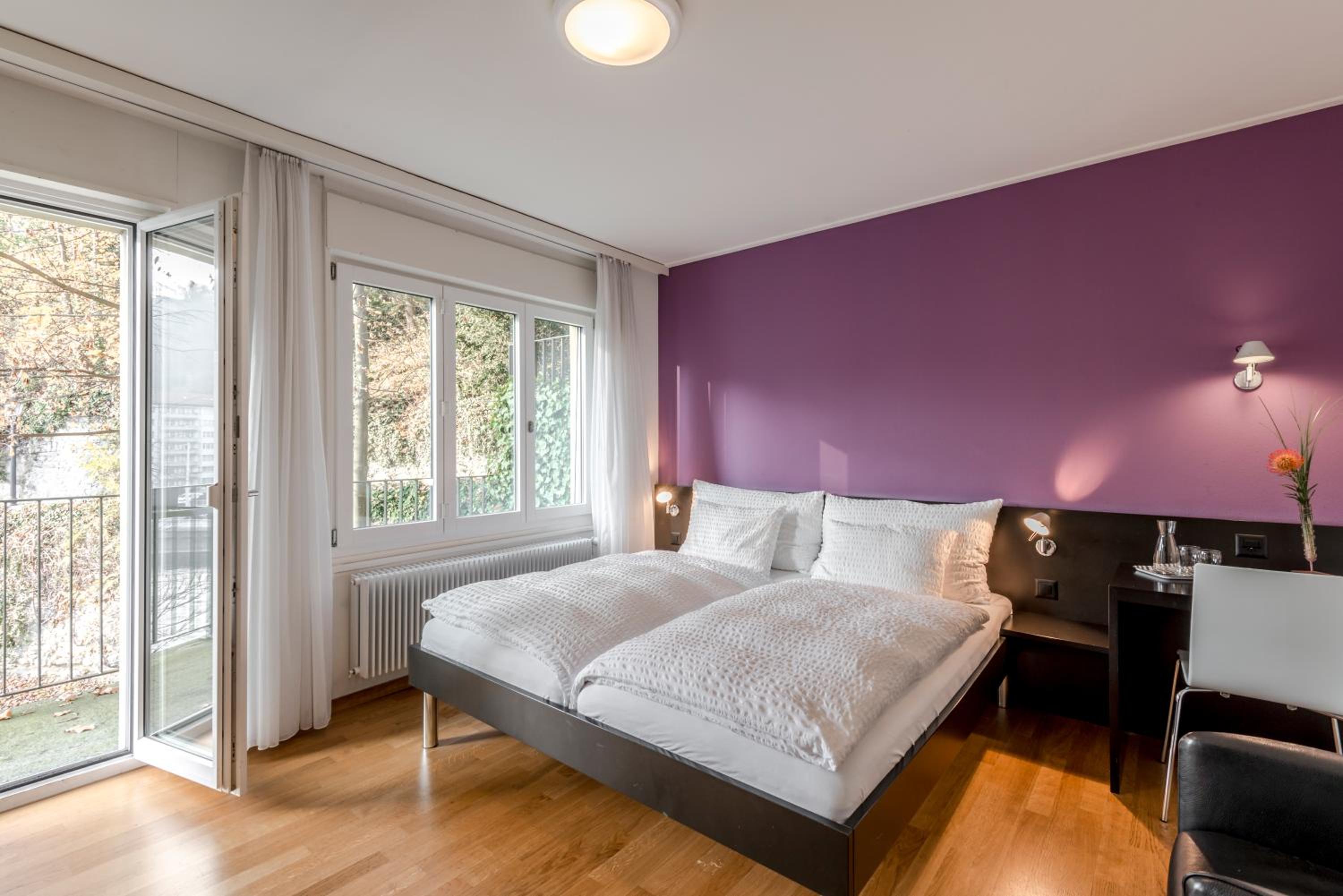 Double Room with Balcony and River and Mountain View - Photo 9