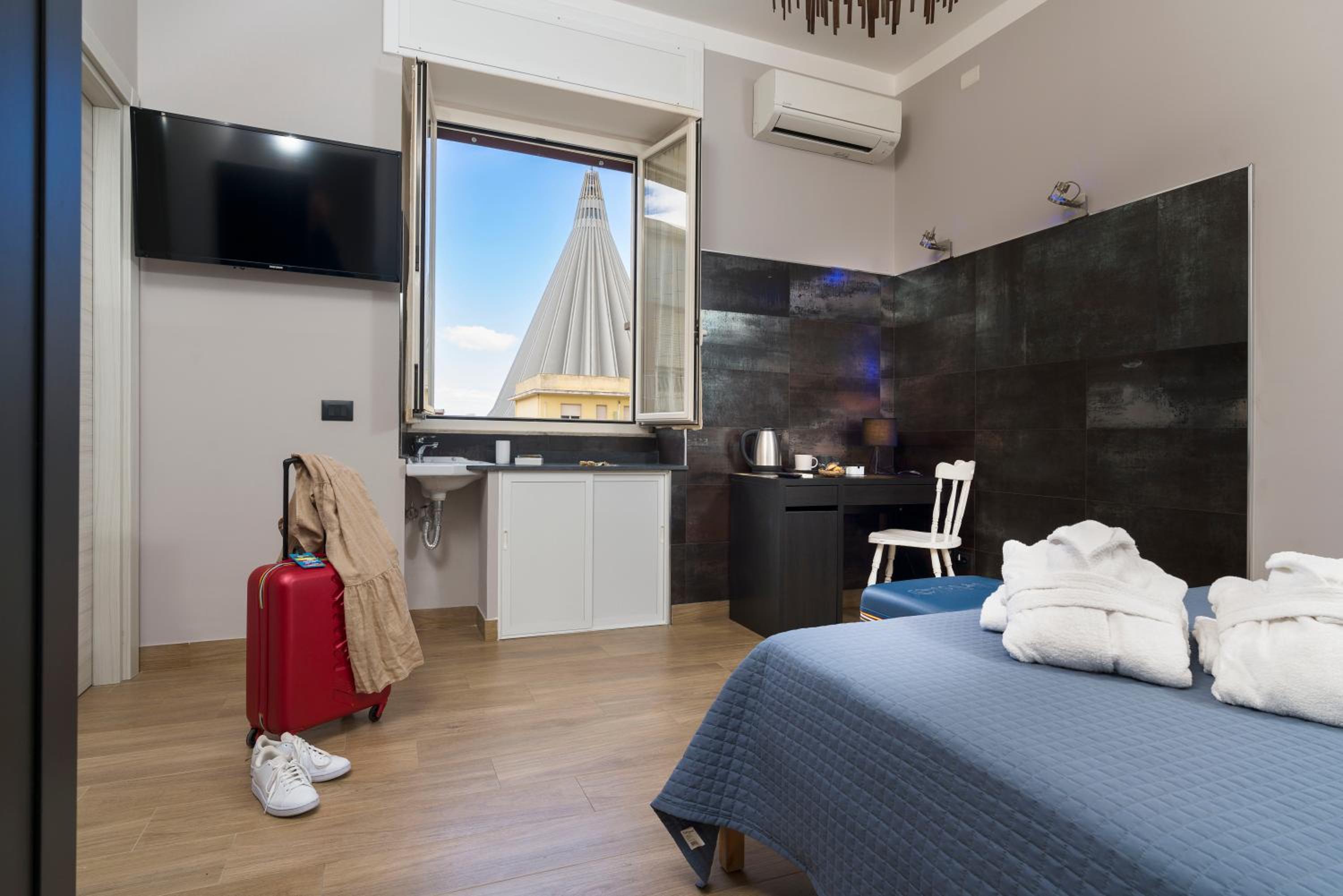Double Room with External Private Bathroom