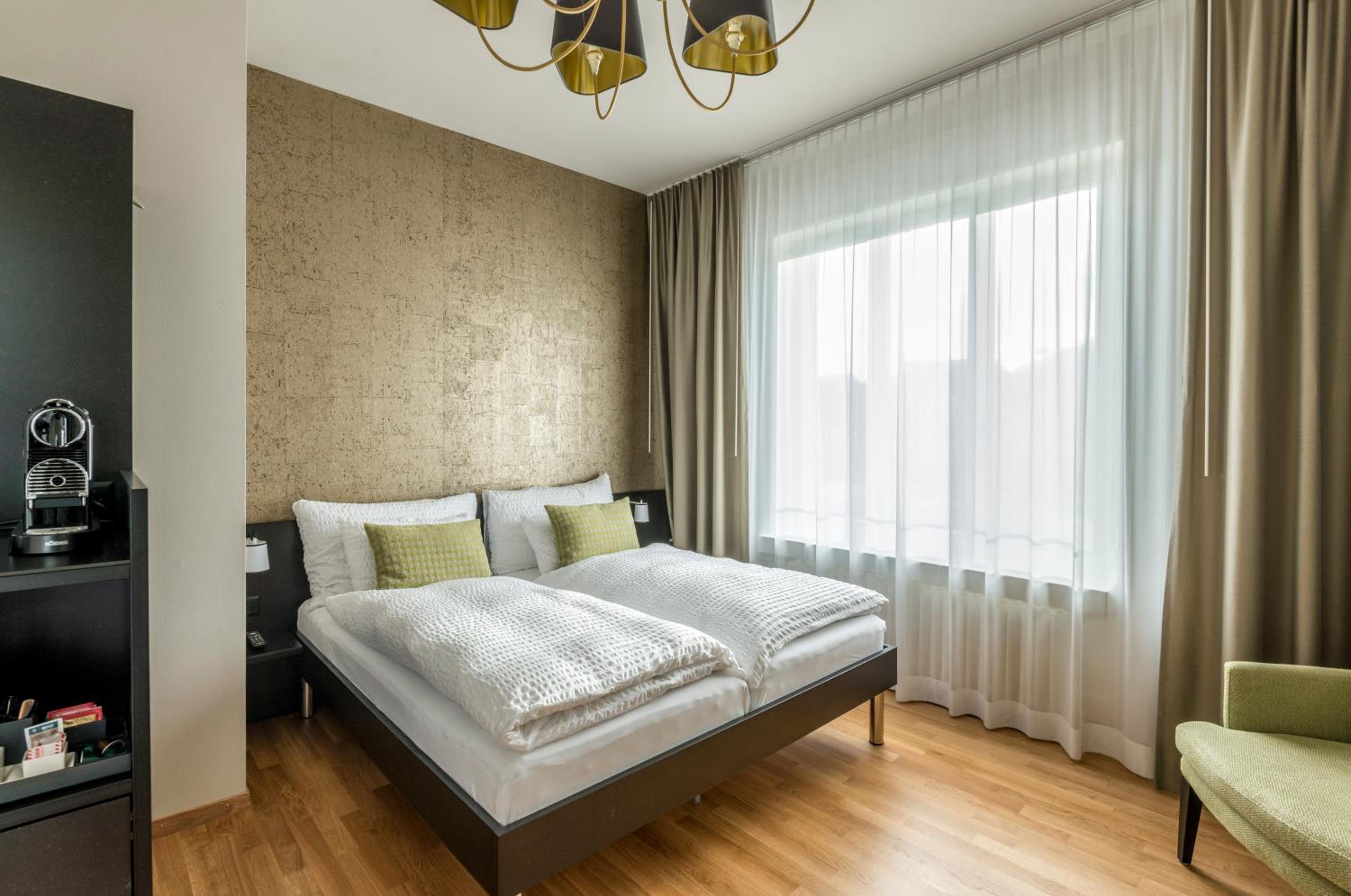 Superior Quad Room with Balcony and River View photo 1