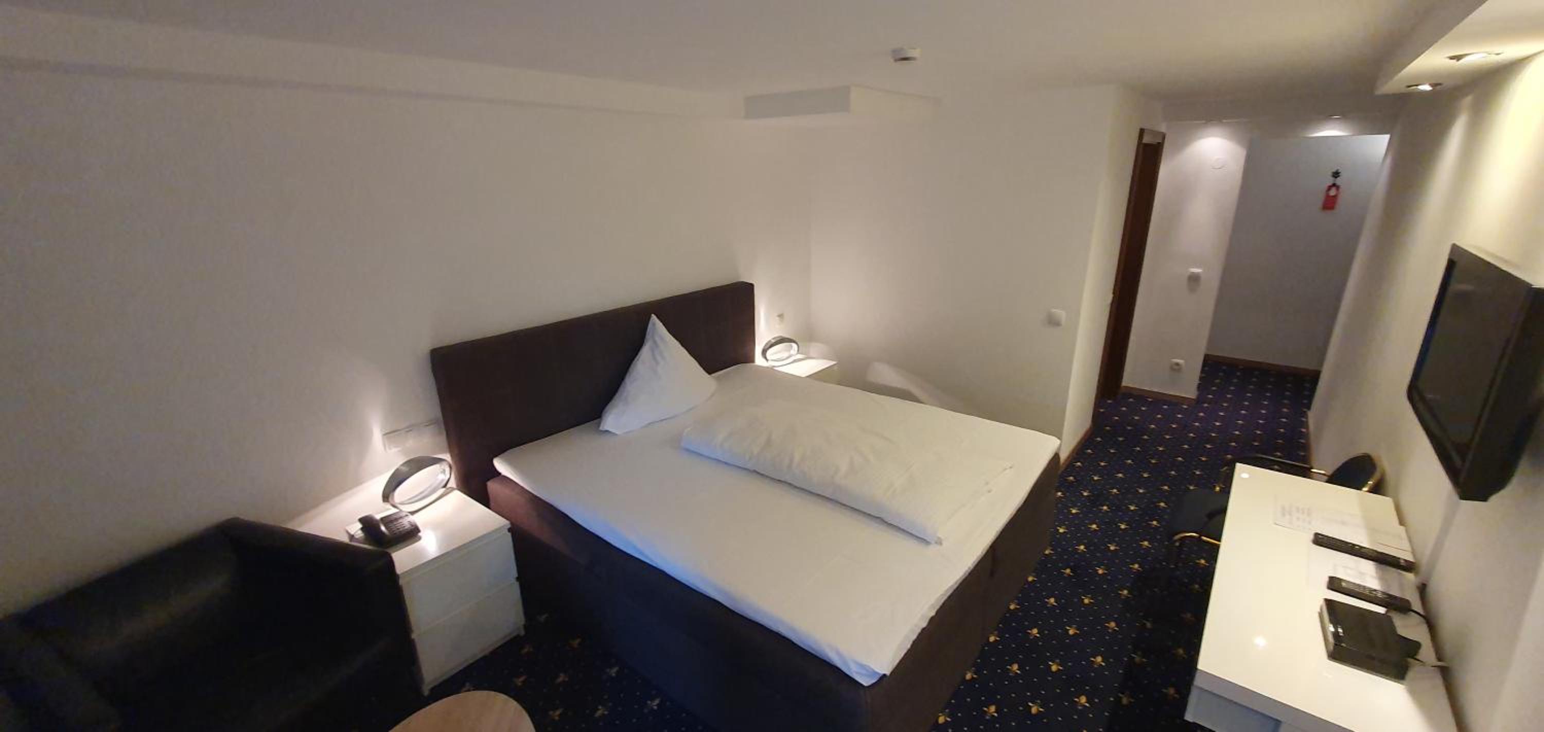 Single Room photo 1