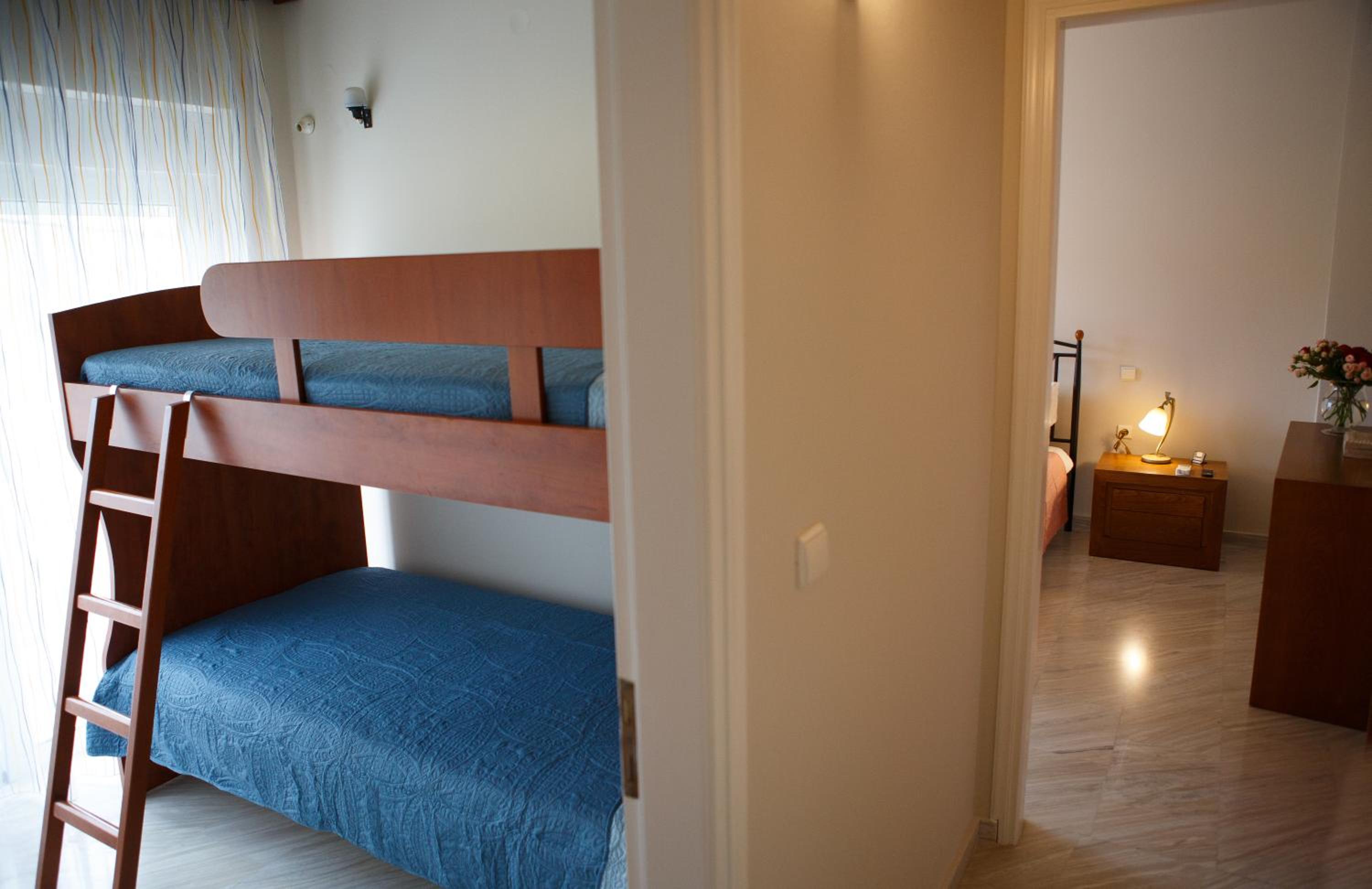 One-Bedroom House photo 1