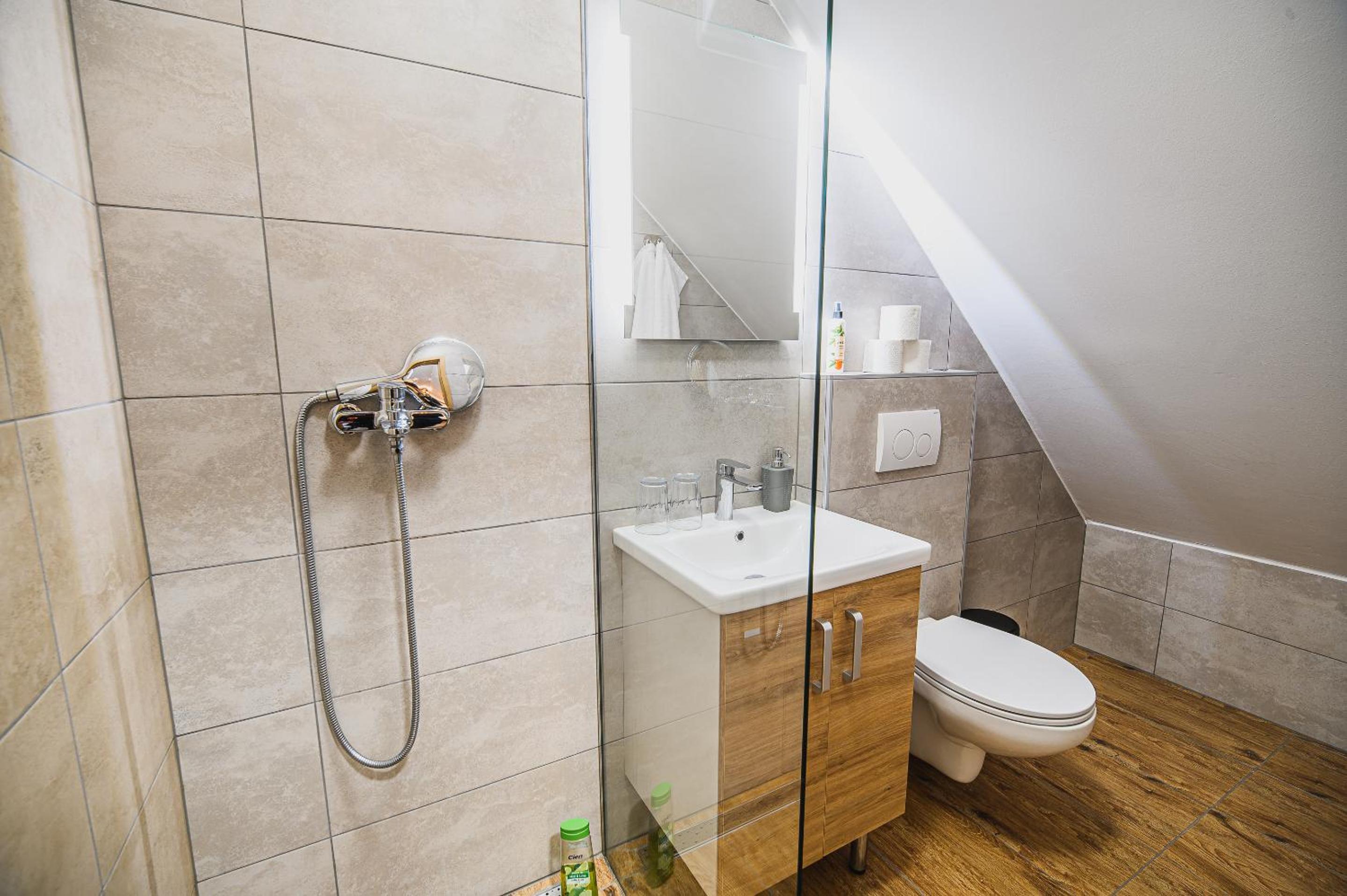 Studio Apartment 8 photo 2