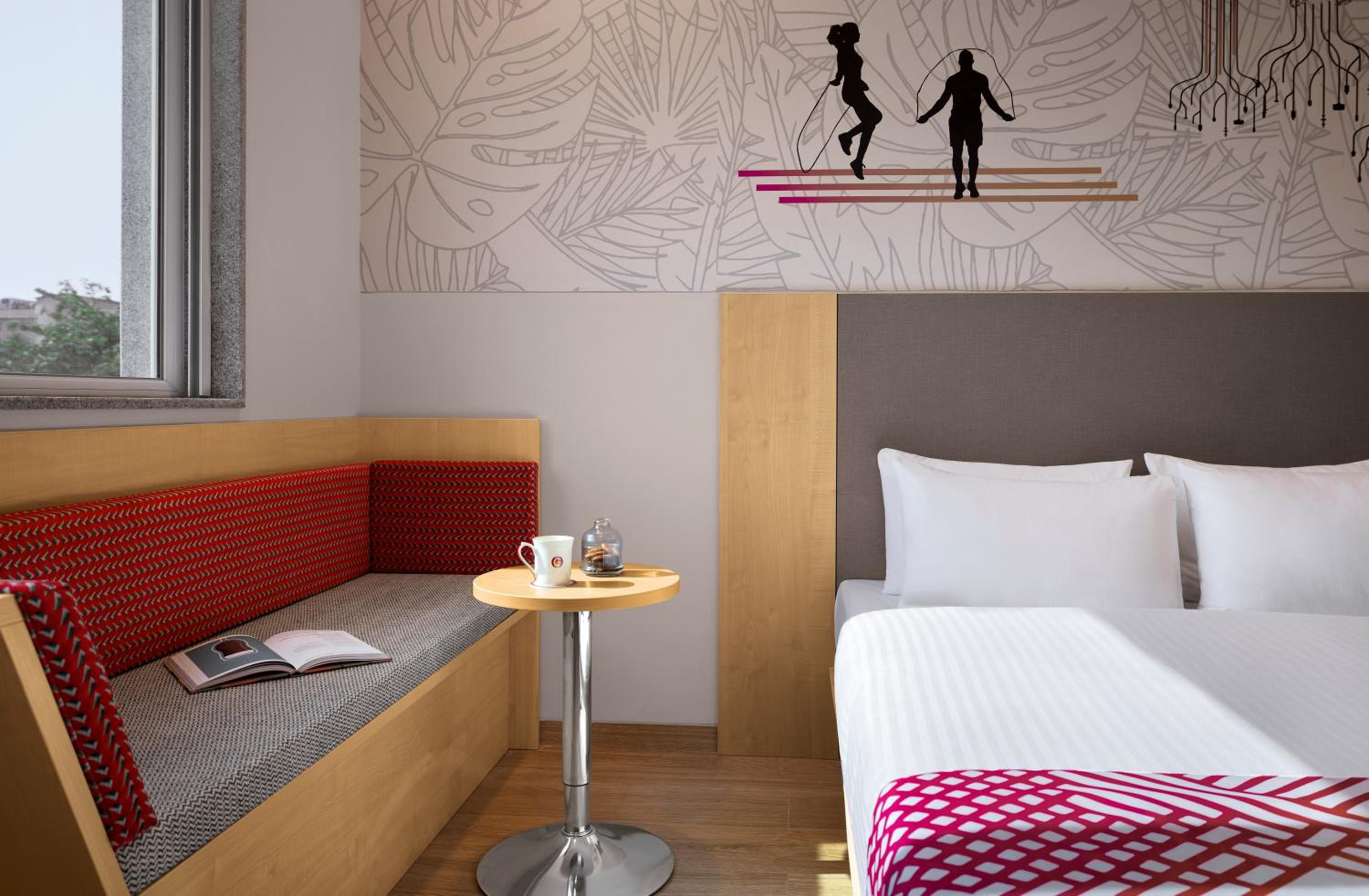 Luxe Queen Room - Photo 1