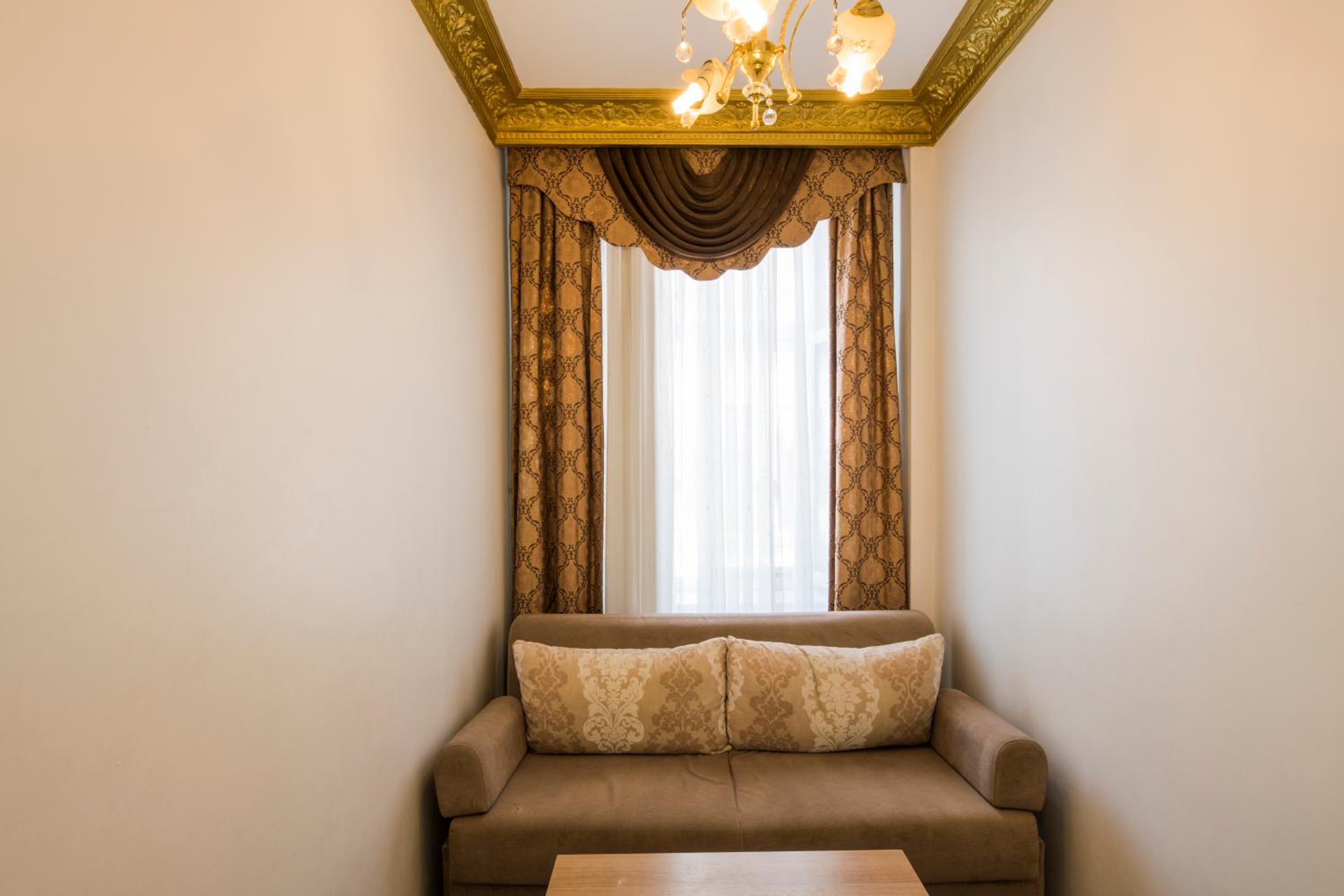 Superior Triple Room photo 2